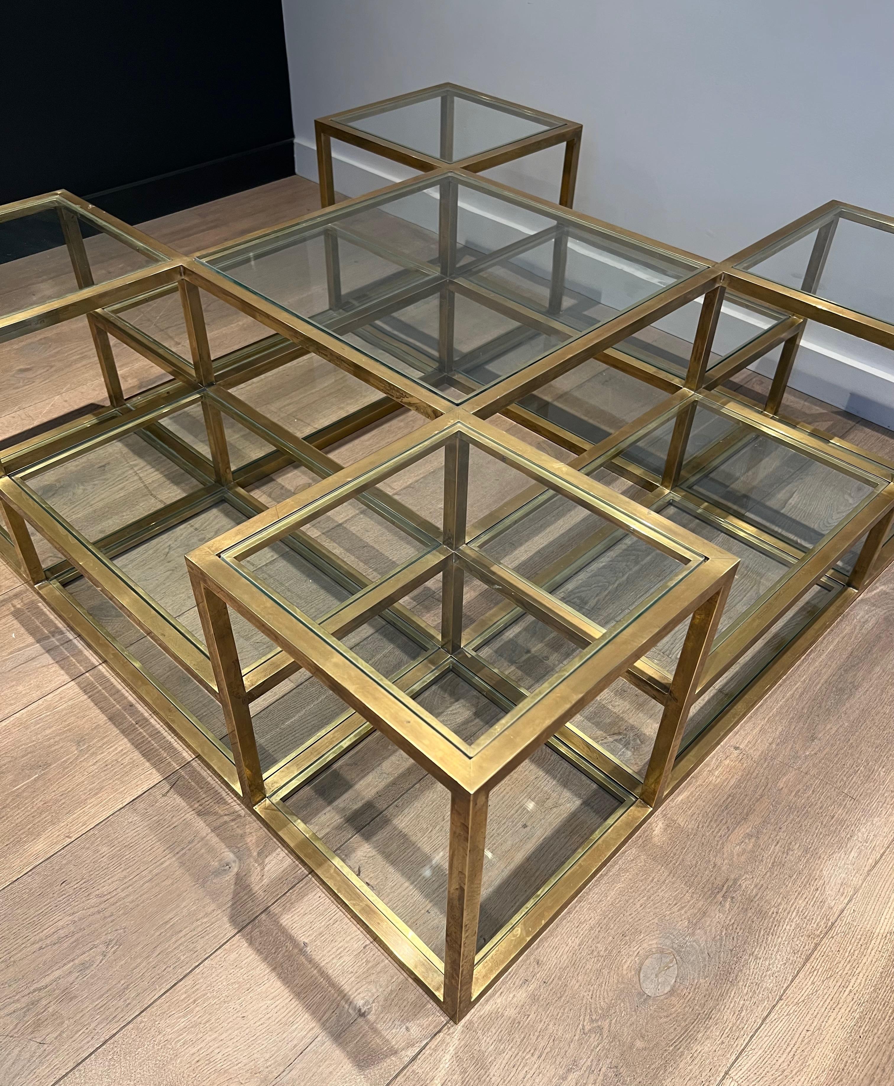 Grande table basse en laiton à plusieurs niveaux. Travail français. Circa 1970 en vente 2