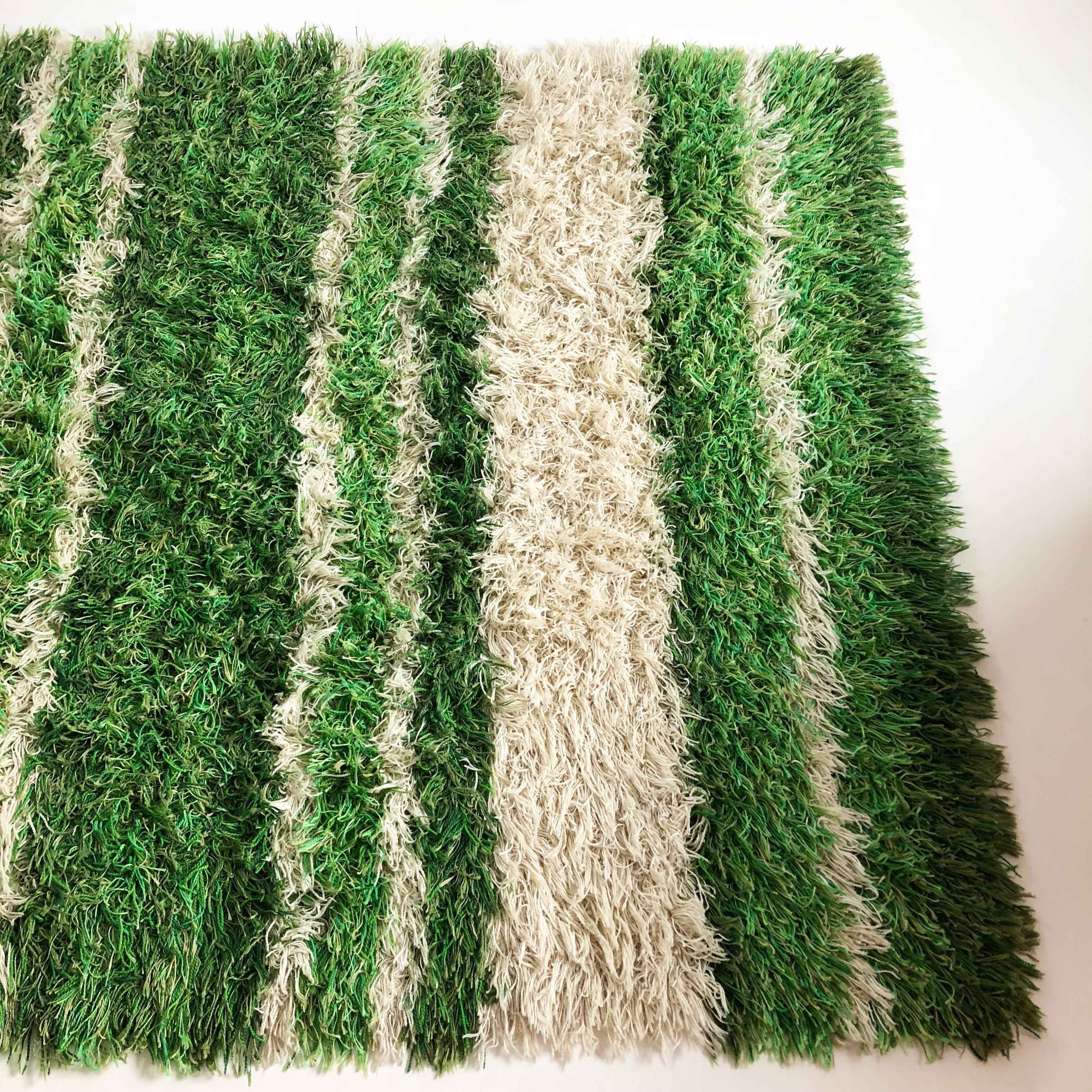 Large Multi-Color Scandinavian High Pile Rya Rug by Tabergs, Sweden, 1970s In Good Condition In Kirchlengern, DE