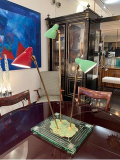 Lámpara de mesa grande multidireccional de 3 brazos