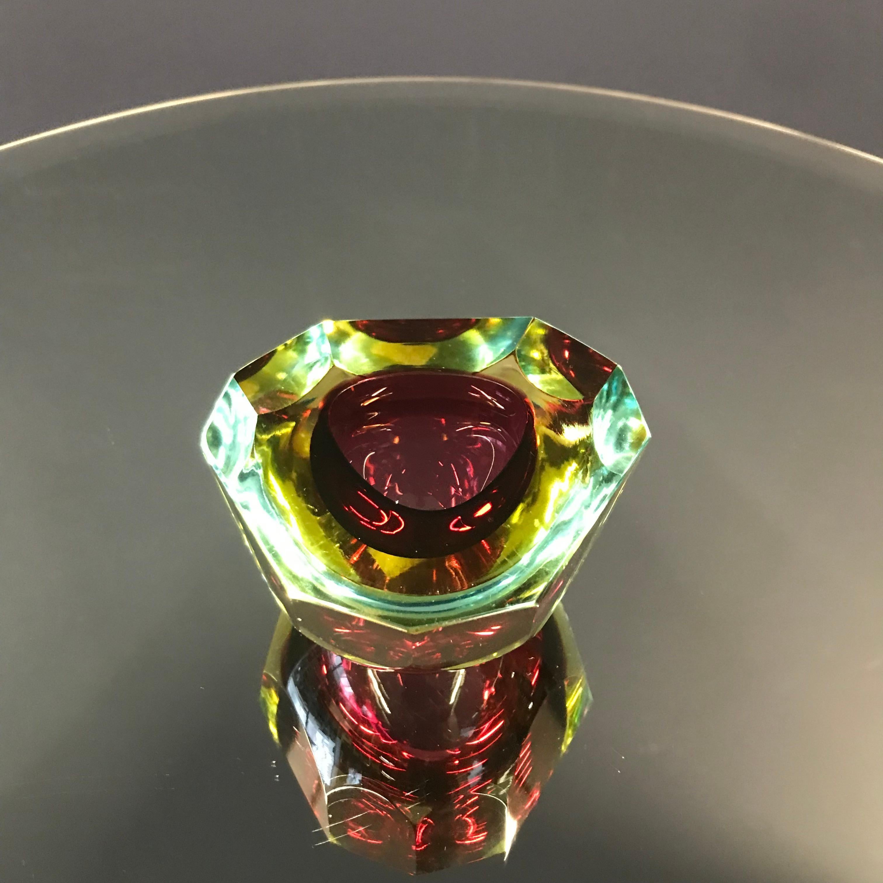 Hand-Crafted Large Murano 1.5kg Glass Faceted Sommerso Bowl Element Ashtray For Sale