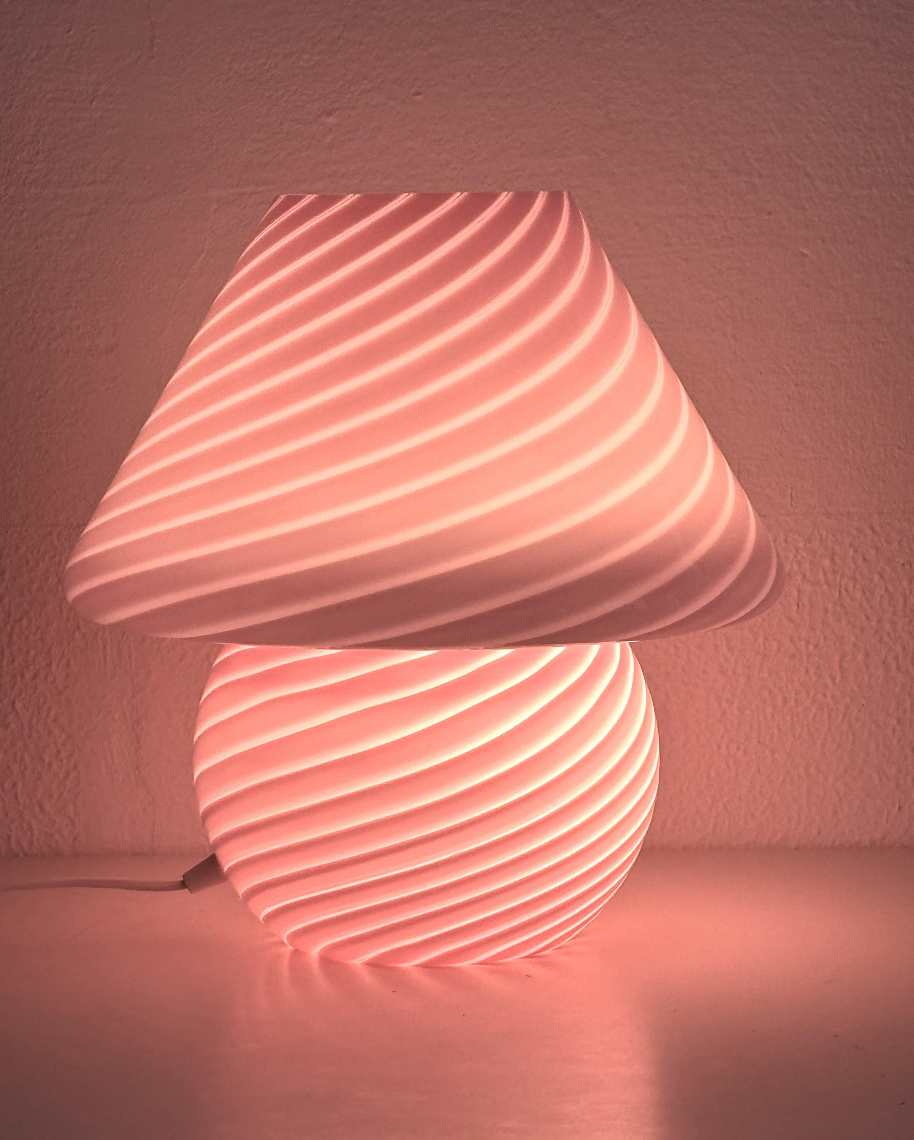 Mid-Century Modern Grande lampe de table Murano des années 70 en forme de champignon et en verre tourbillonnant rose en vente