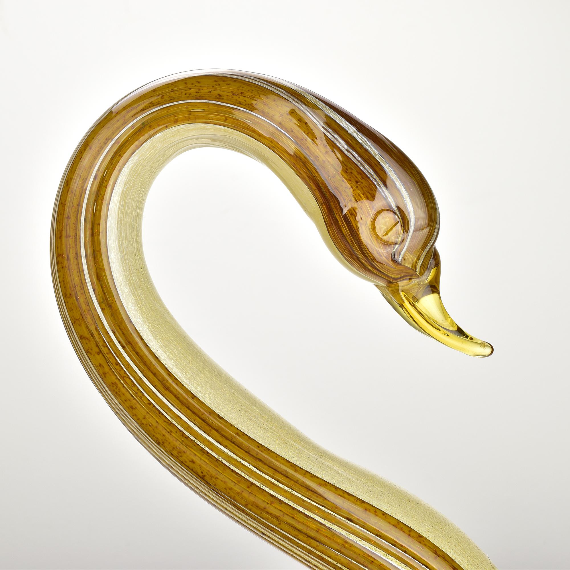 Großer Murano Kunstglas Schwan von Sergio Costantini, Gold Aventurin Skulptur im Angebot 3