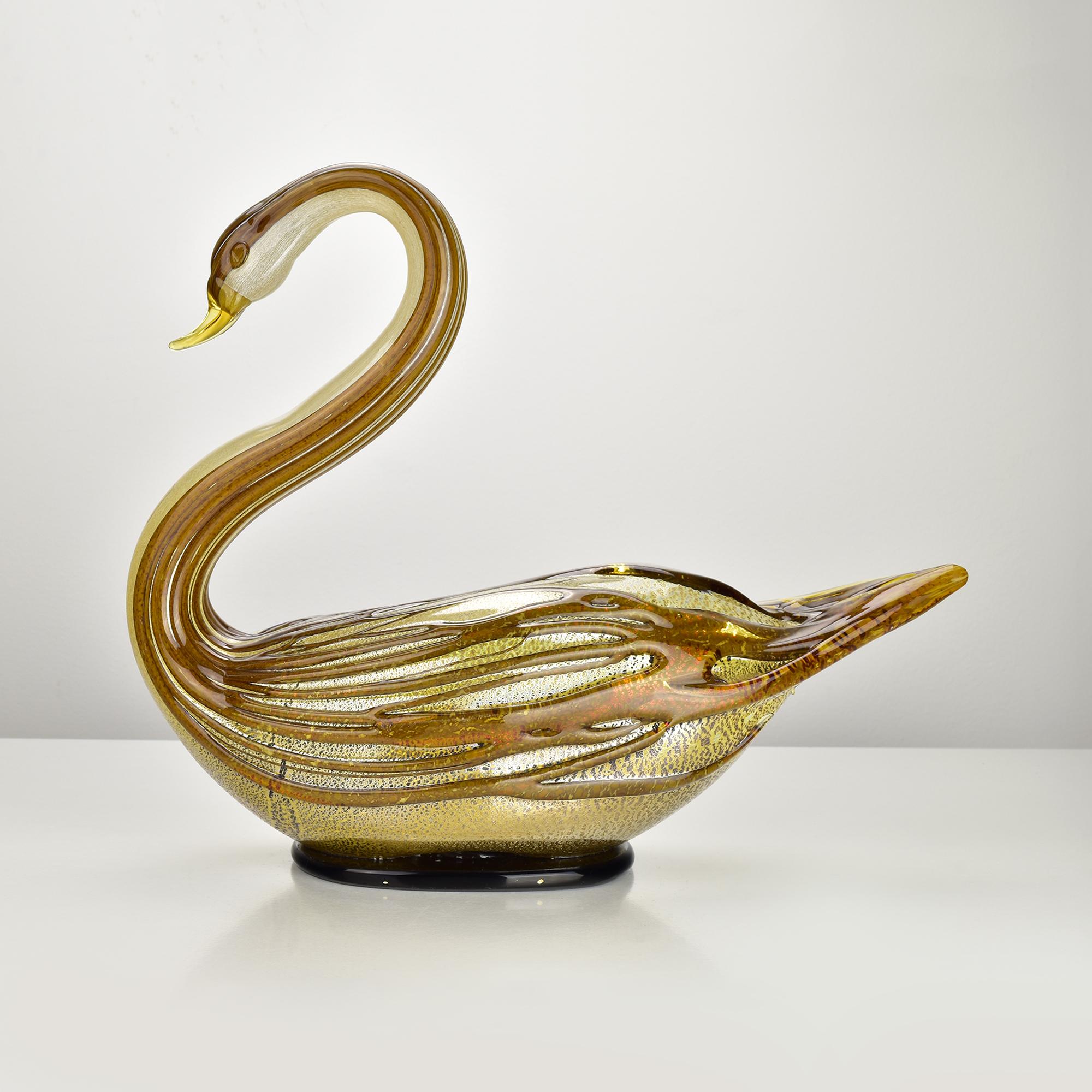 Großer Murano Kunstglas Schwan von Sergio Costantini, Gold Aventurin Skulptur (Italienisch) im Angebot