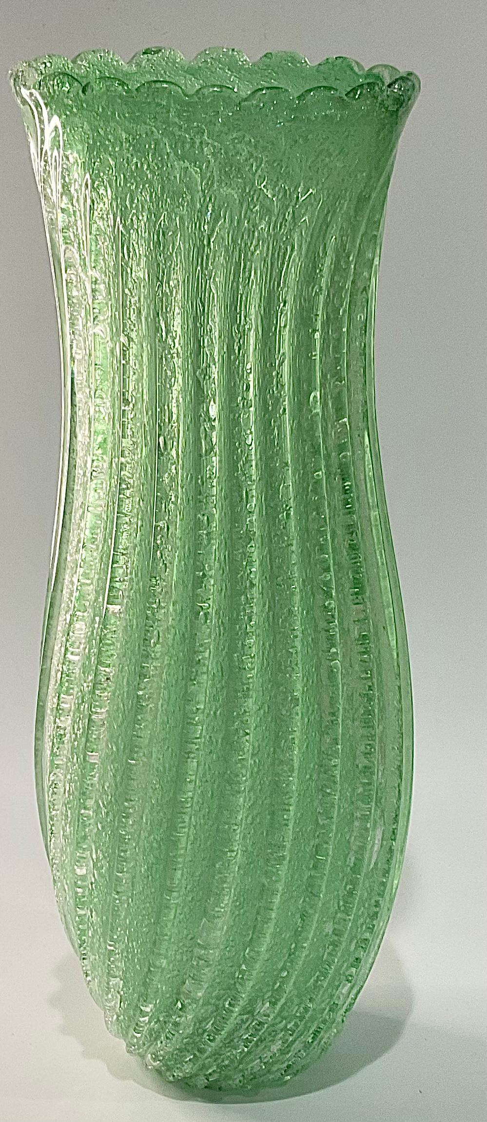 Mid-Century Modern Large Murano Art Glass Vase in Green Pulegoso Glass with Ribbed Design Scalloped For Sale