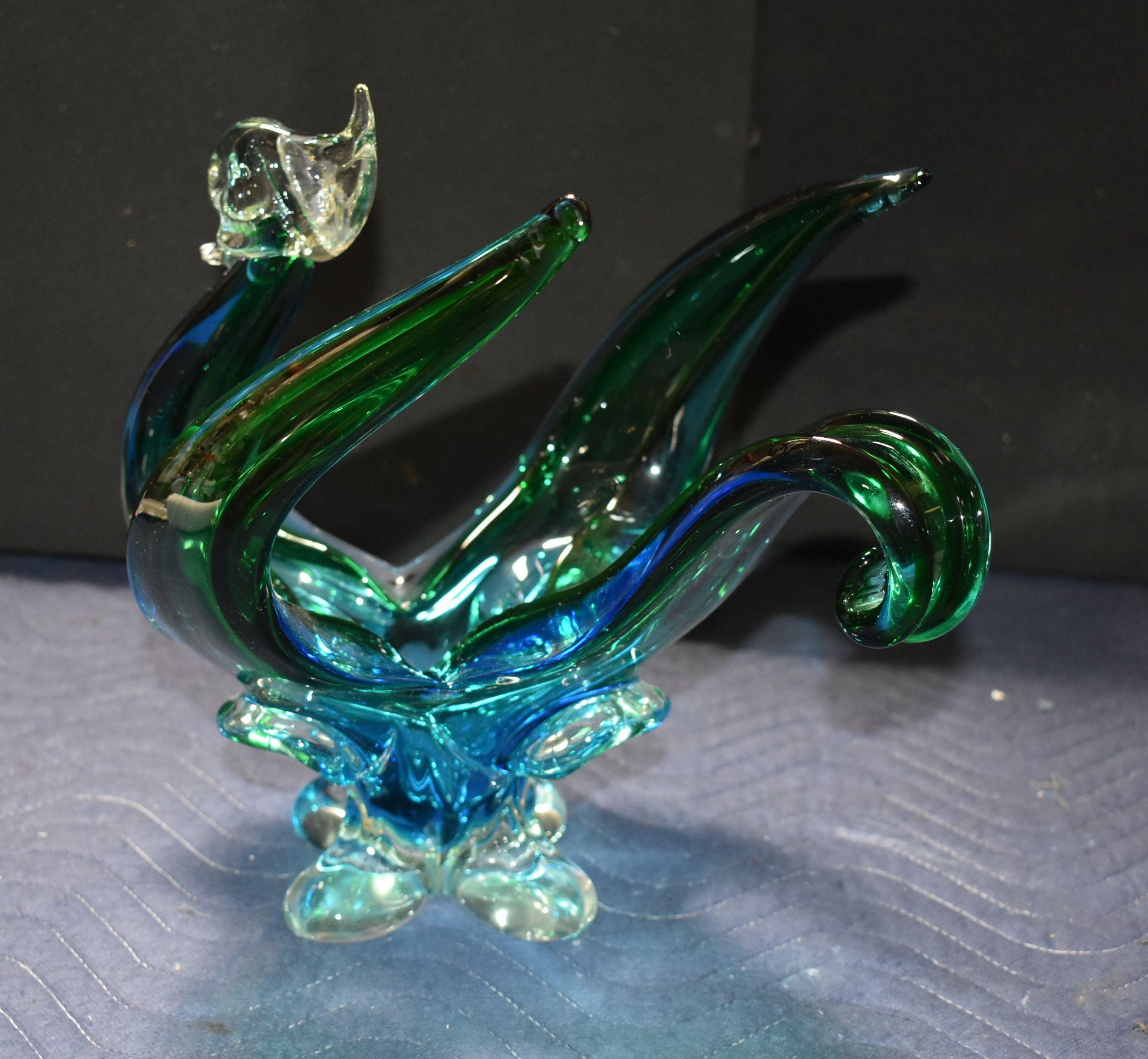 Large Murano Bird Bowl In Good Condition For Sale In Cathedral City, CA
