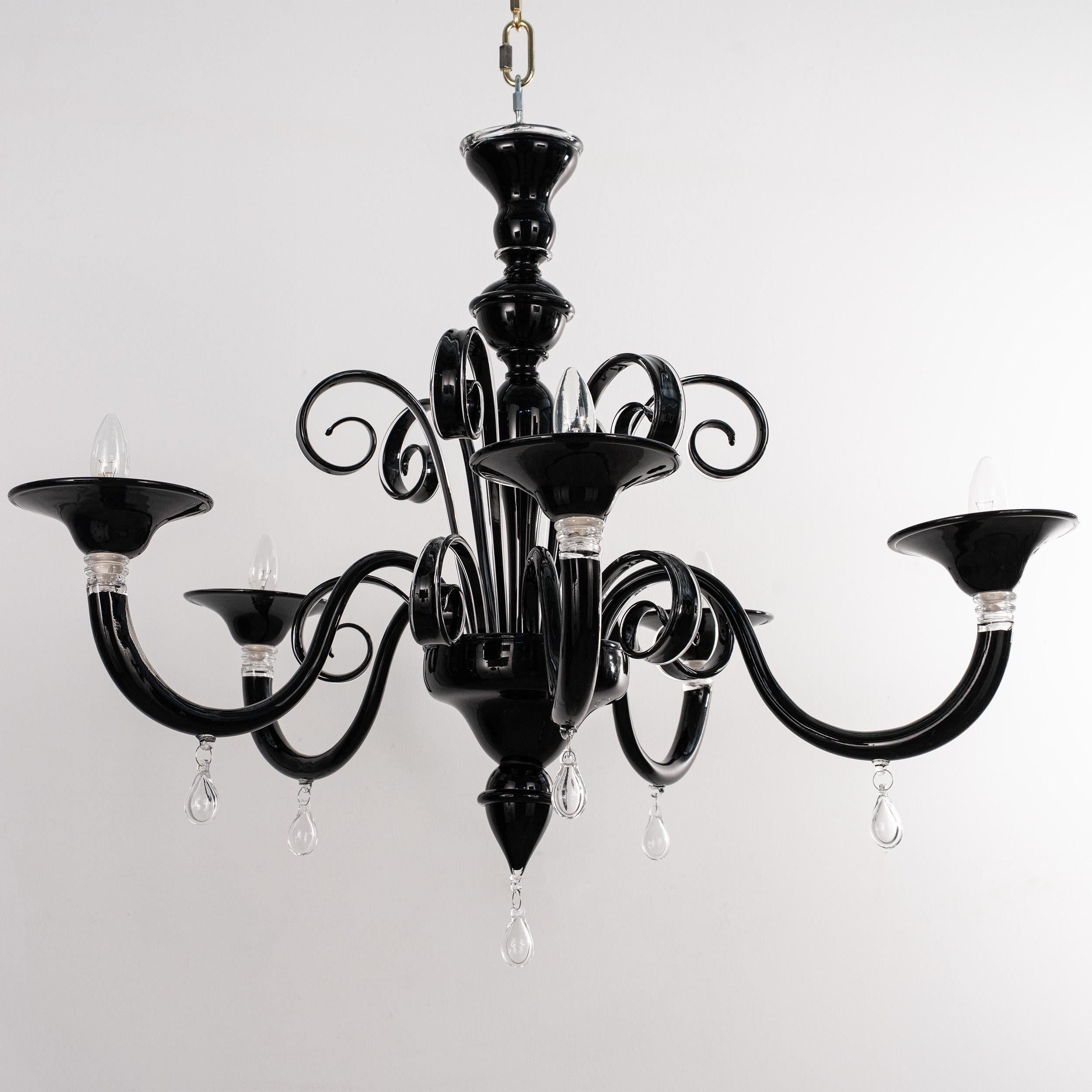 Large and unique Murano Black glass chandelier 5 lights, Vintage Made in Italy in stock
Condition: virtually perfect condition and never used: no heavy scratches, no defects, no cracks no missing parts.
 
Type: Venetian chandelier
Dimensions: Ø100 x