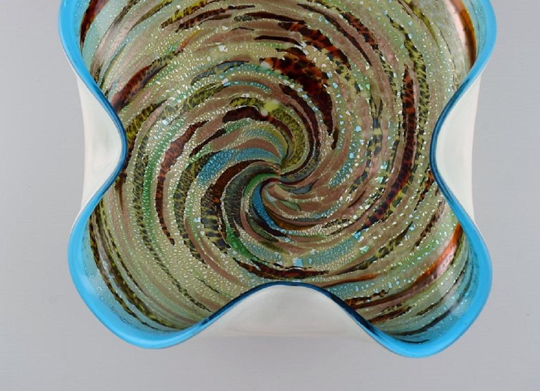 Mid-Century Modern Large Murano Bowl in Polychrome Mouth-Blown Art Glass with Wavy Edge For Sale