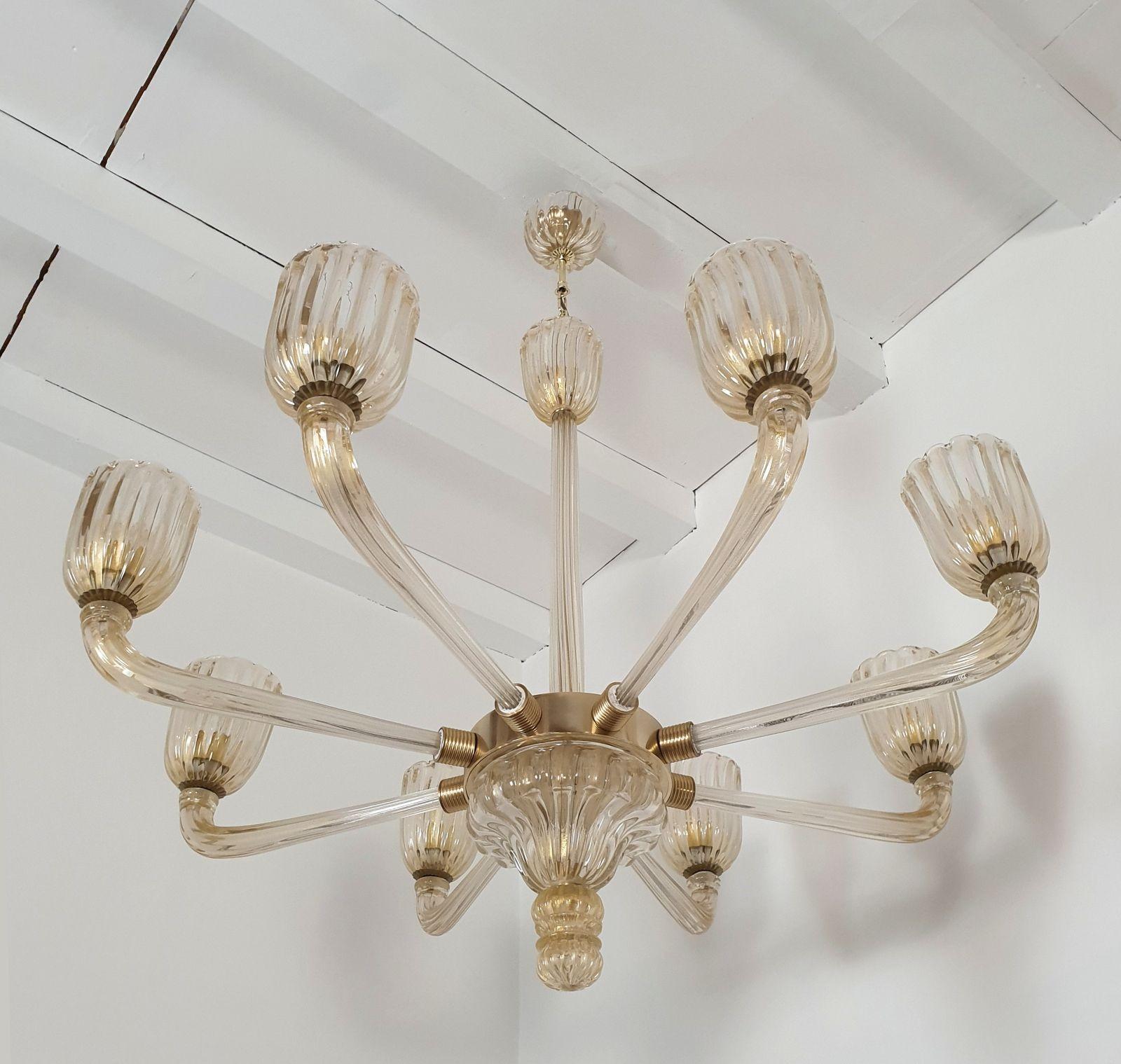 Mid-Century Modern Murano Glass and Brass Large chandelier, Italy For Sale
