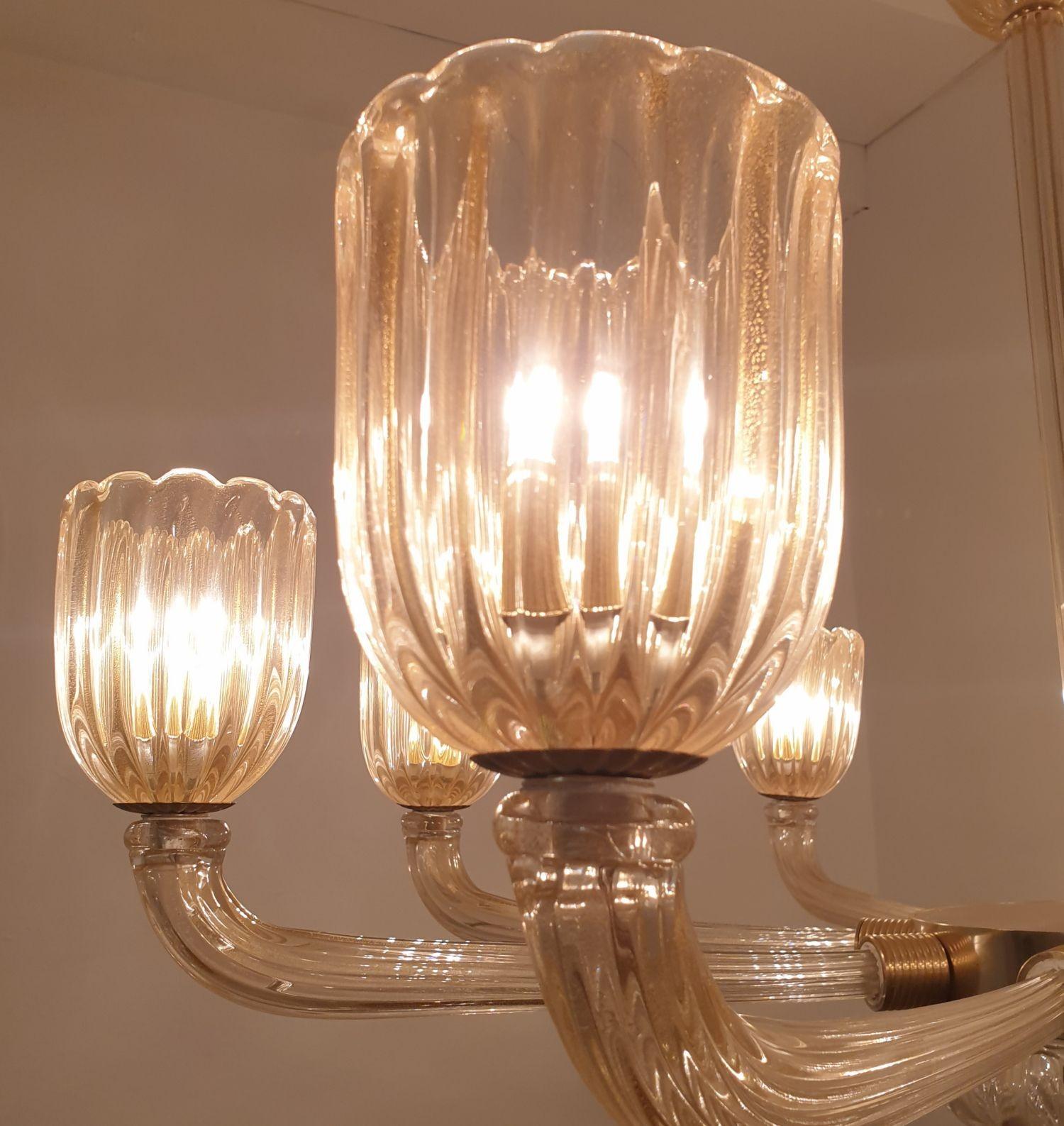 Murano Glass and Brass Large chandelier, Italy In Excellent Condition For Sale In Dallas, TX