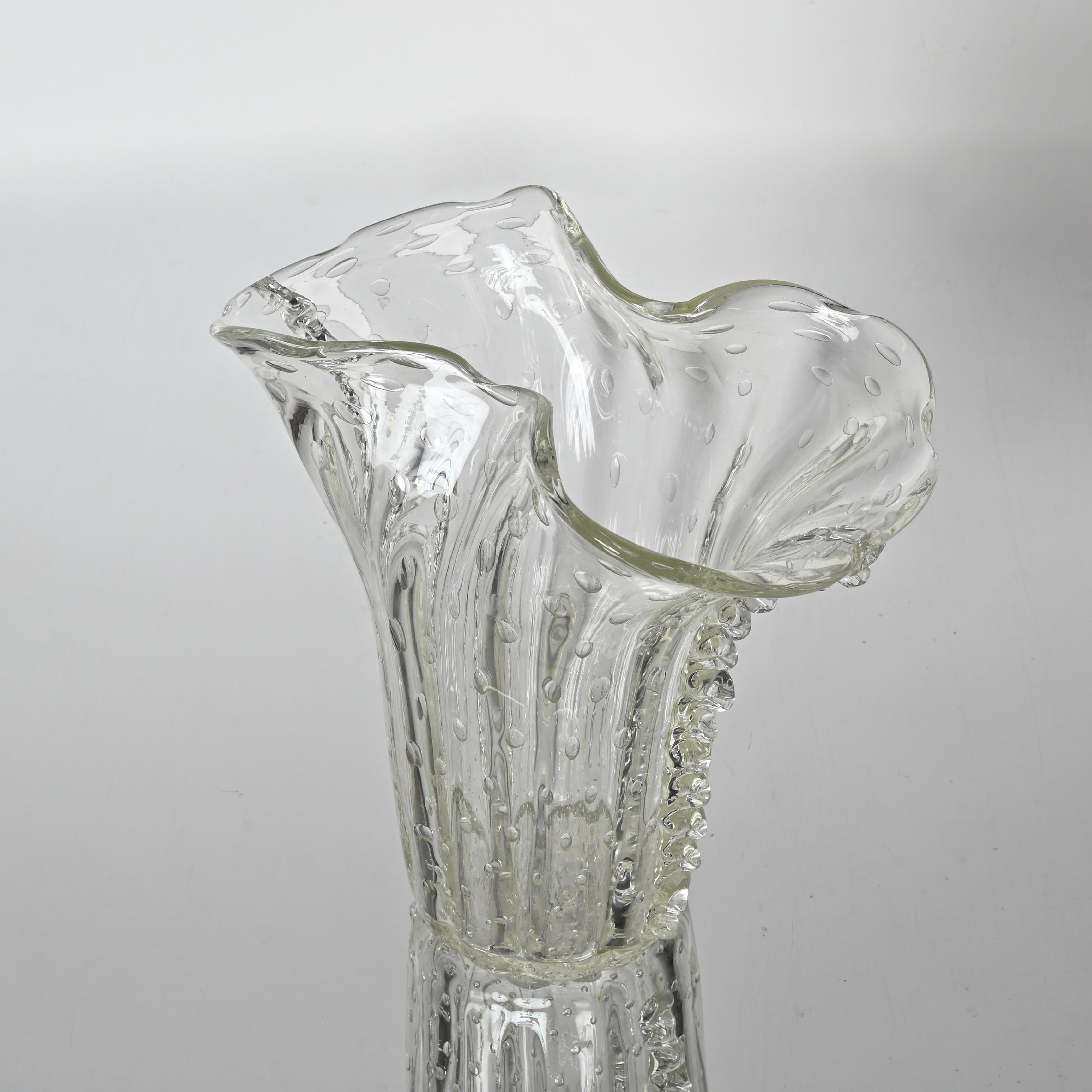 Große mundgeblasene Murano-Blumenvase „Bullicante“ aus geblasenem Glas von Barovier, Italien 1950er Jahre (Moderne der Mitte des Jahrhunderts) im Angebot