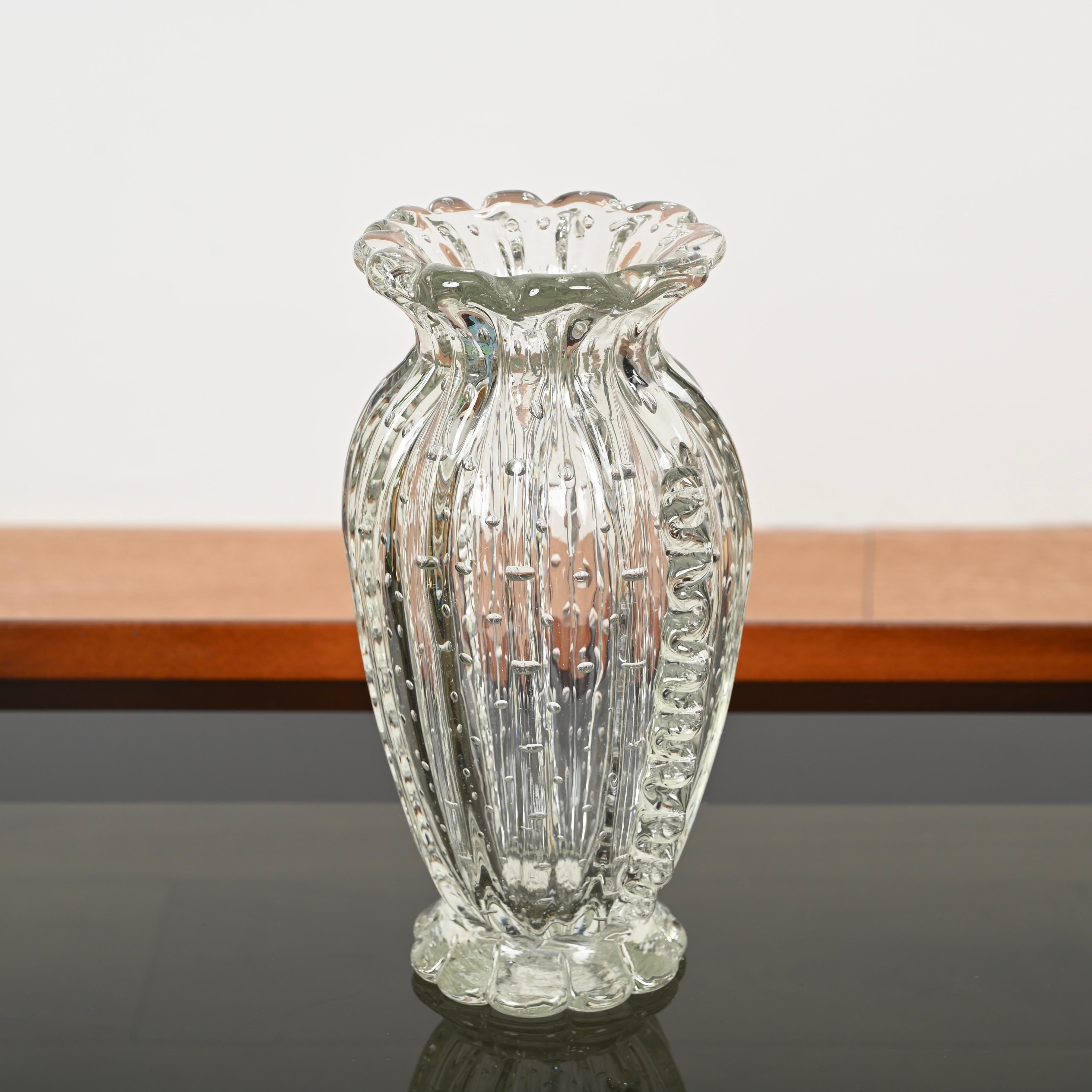 Große mundgeblasene Murano-Blumenvase „Bullicante“ aus geblasenem Glas von Barovier, Italien 1950er Jahre im Angebot 1