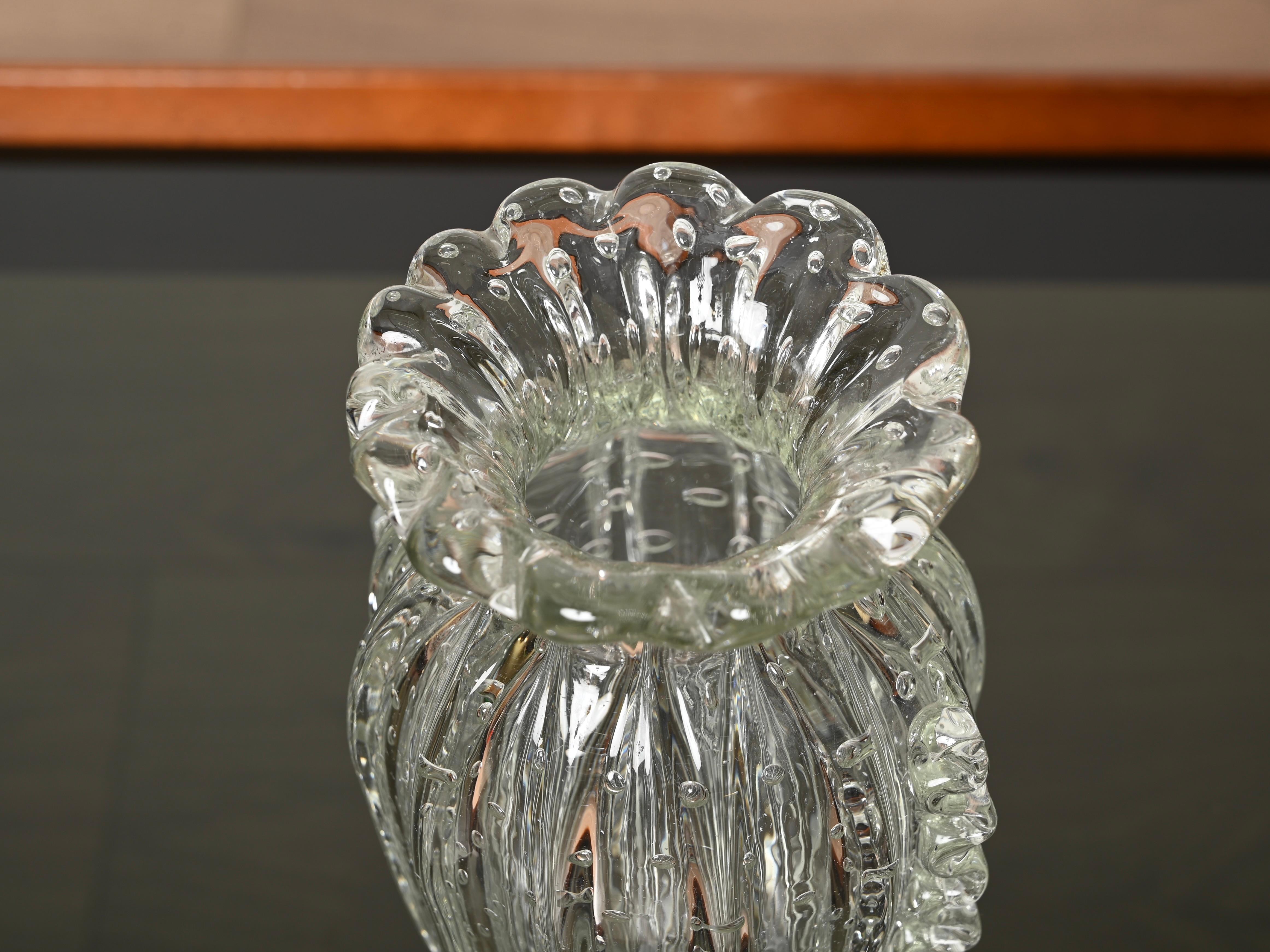 Große mundgeblasene Murano-Blumenvase „Bullicante“ aus geblasenem Glas von Barovier, Italien 1950er Jahre im Angebot 2