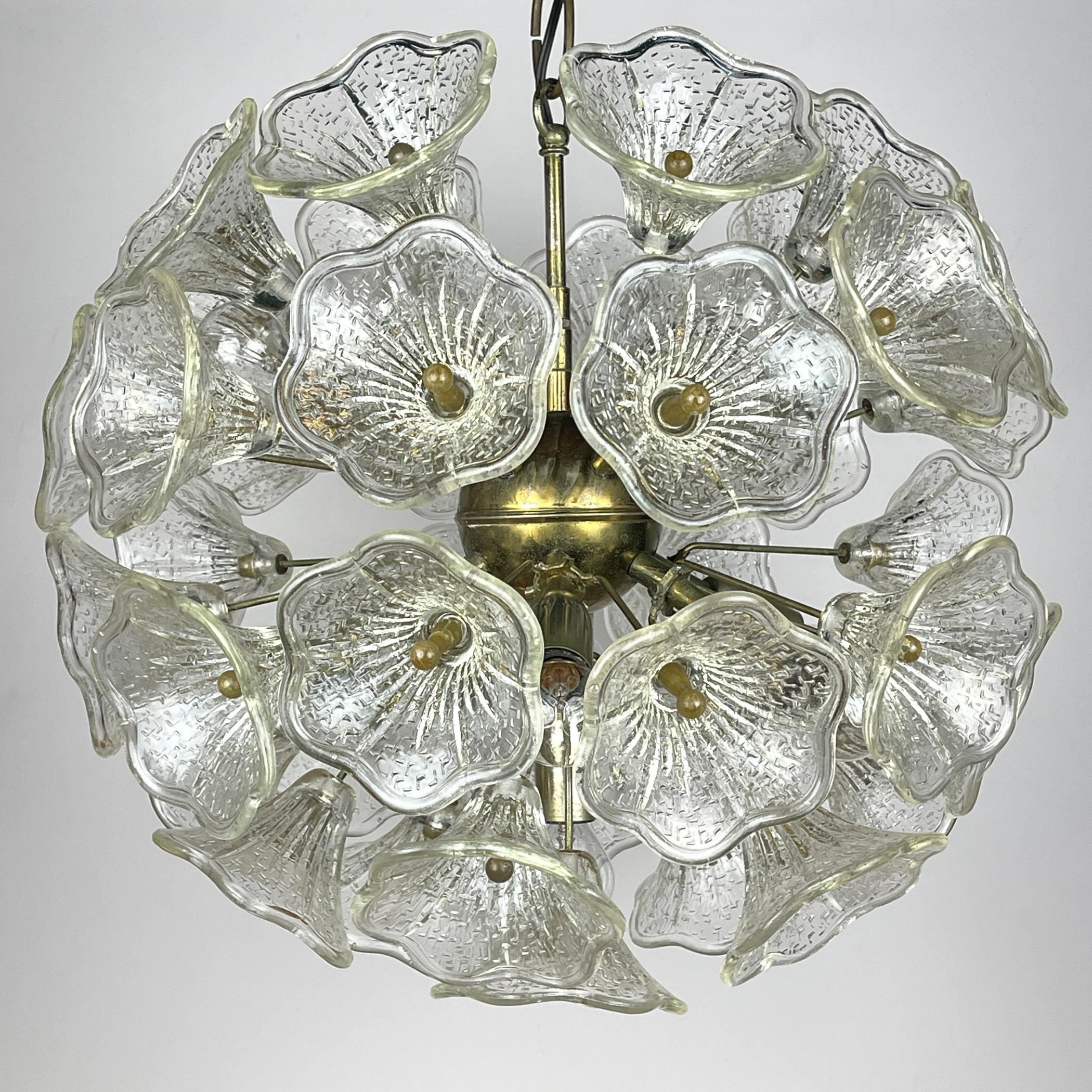 Gran araña de Murano Flower Sputnik de Paolo Venini para VeArt, Italia, años 60 en venta 4