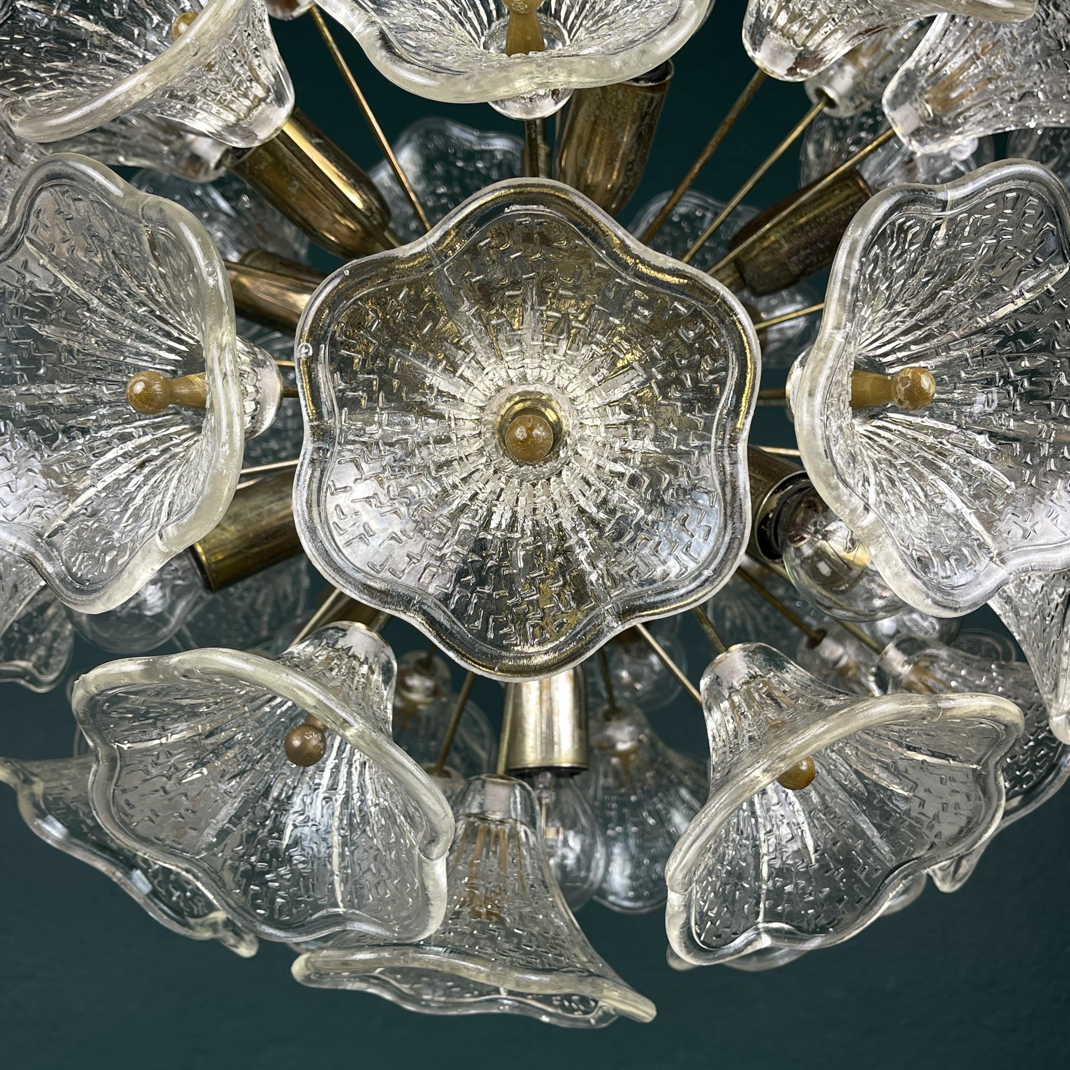 Gran araña de Murano Flower Sputnik de Paolo Venini para VeArt, Italia, años 60 Italiano en venta