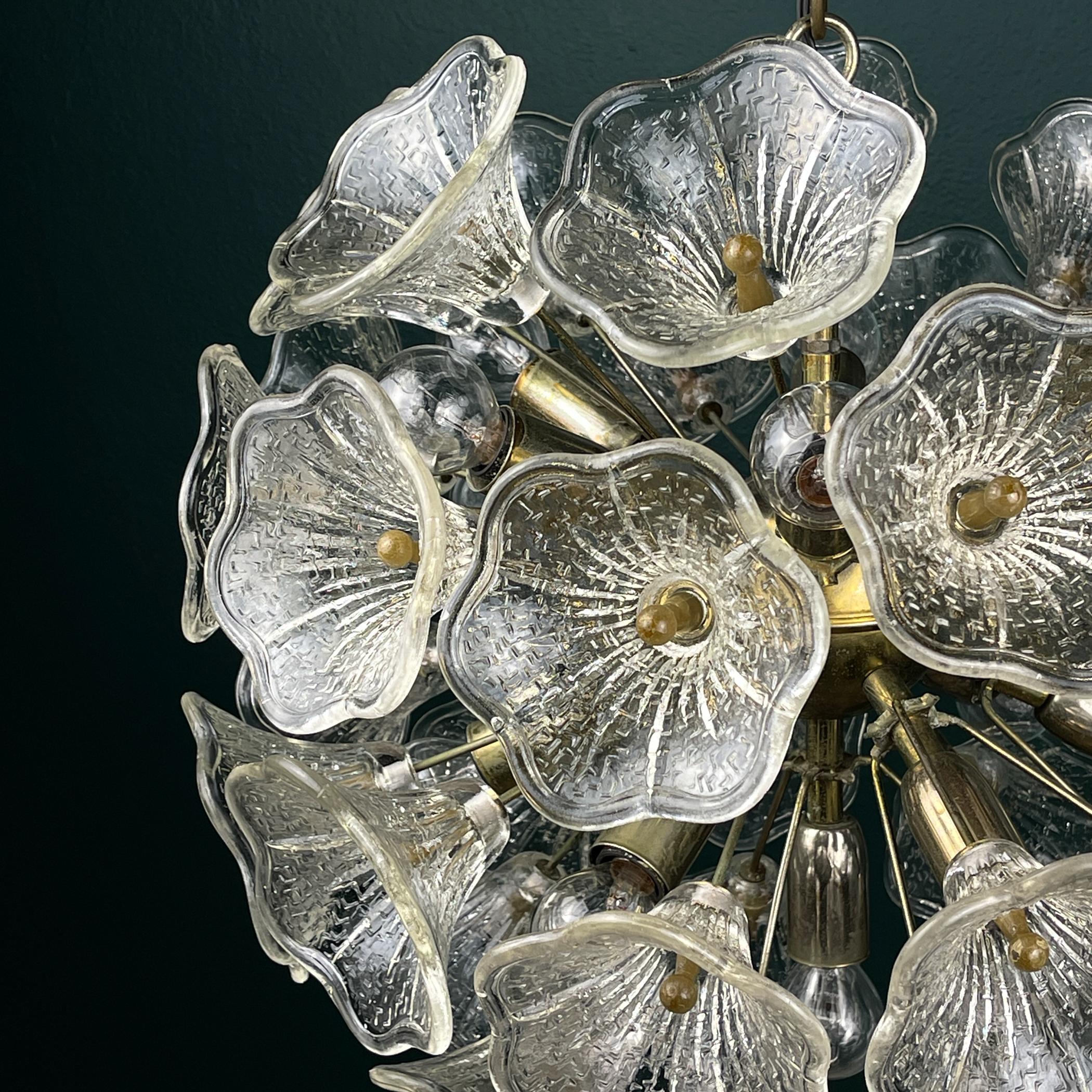 Gran araña de Murano Flower Sputnik de Paolo Venini para VeArt, Italia, años 60 siglo XX en venta
