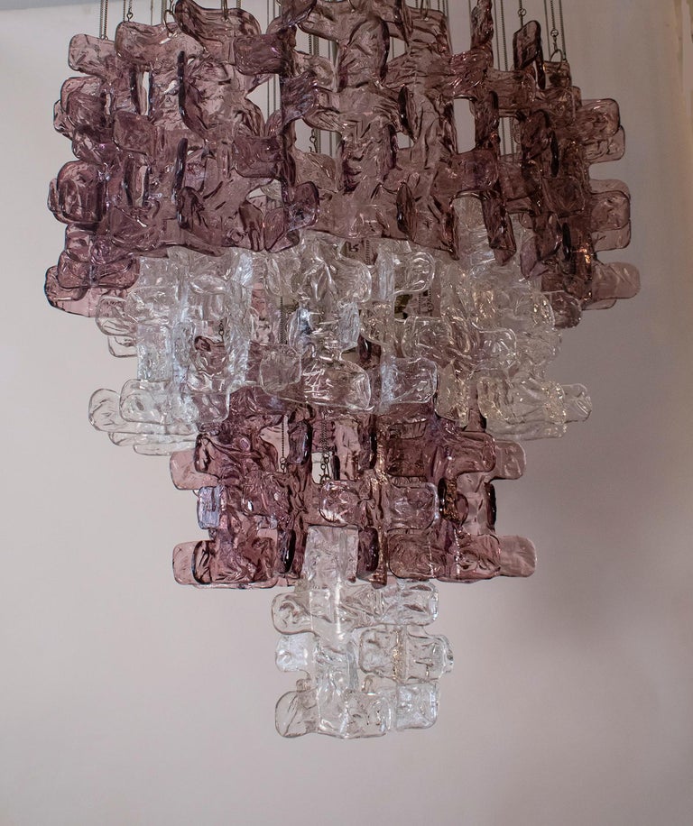 Late 20th Century Large Murano Chandelier in Clear and Pink Lilac Glass, attributed to Carlo Nason For Sale