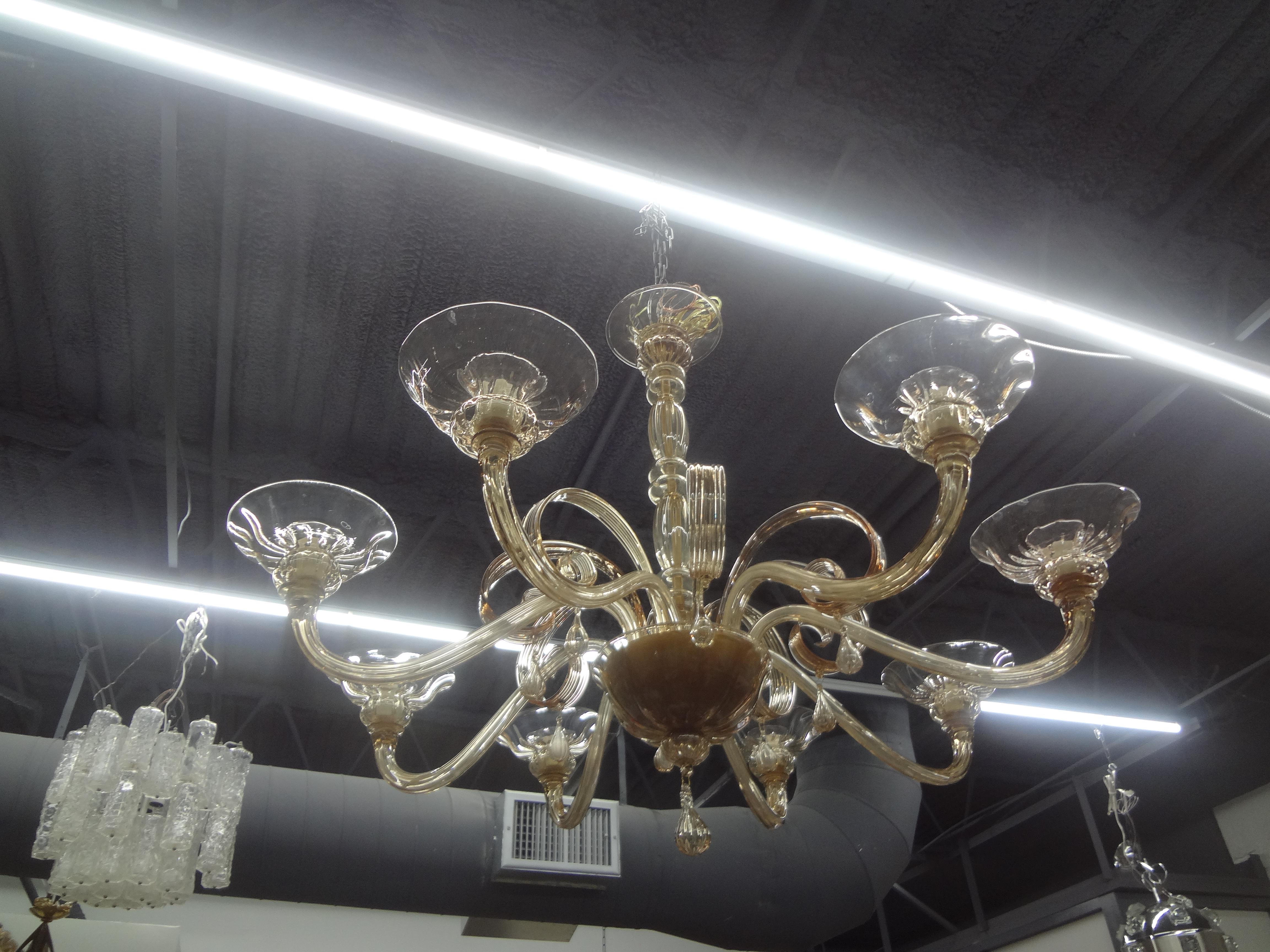 Hollywood Regency Large Murano Chandelier in Gold Glass Attributed to Venini For Sale