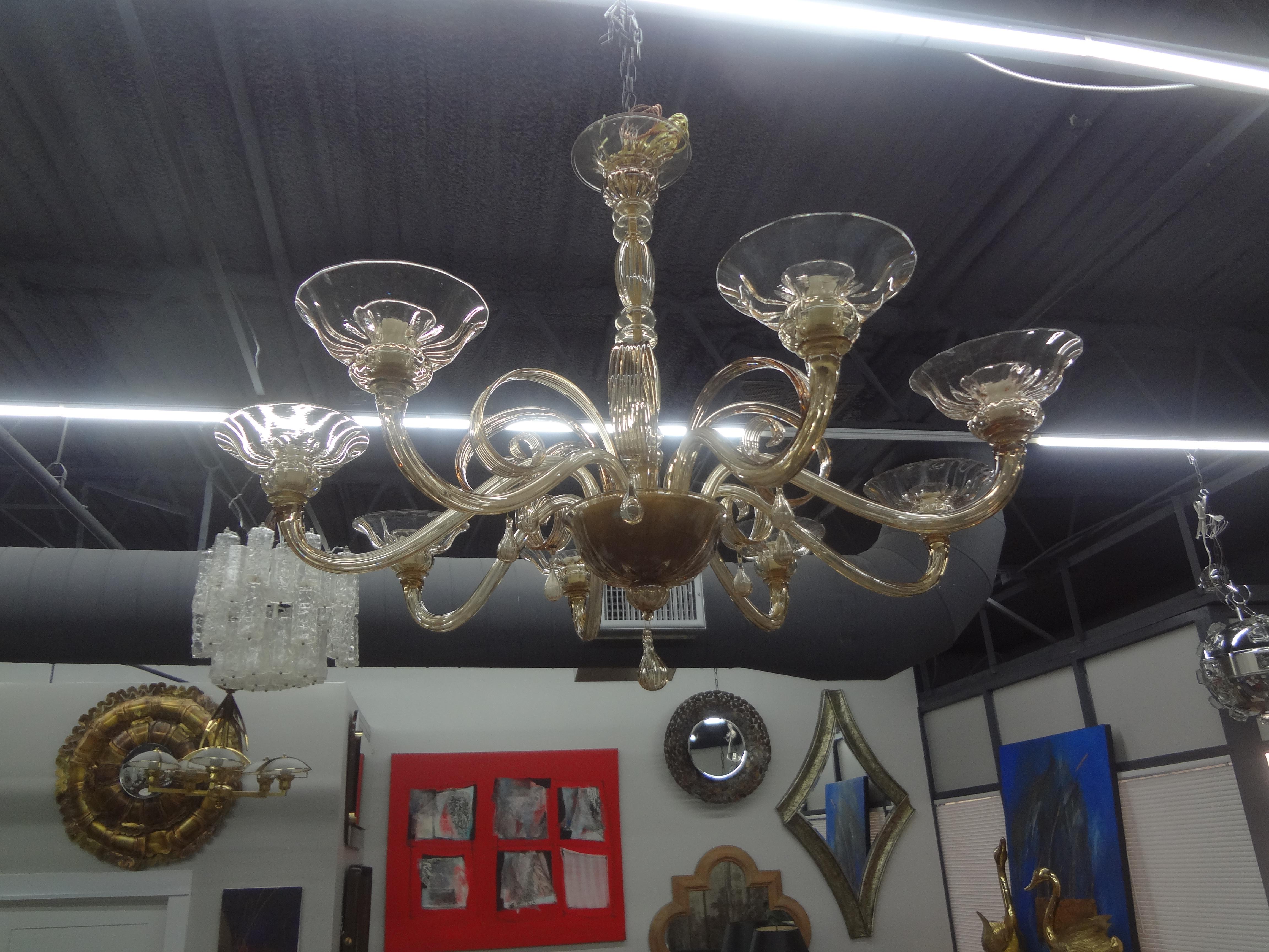 Italian Large Murano Chandelier in Gold Glass Attributed to Venini For Sale
