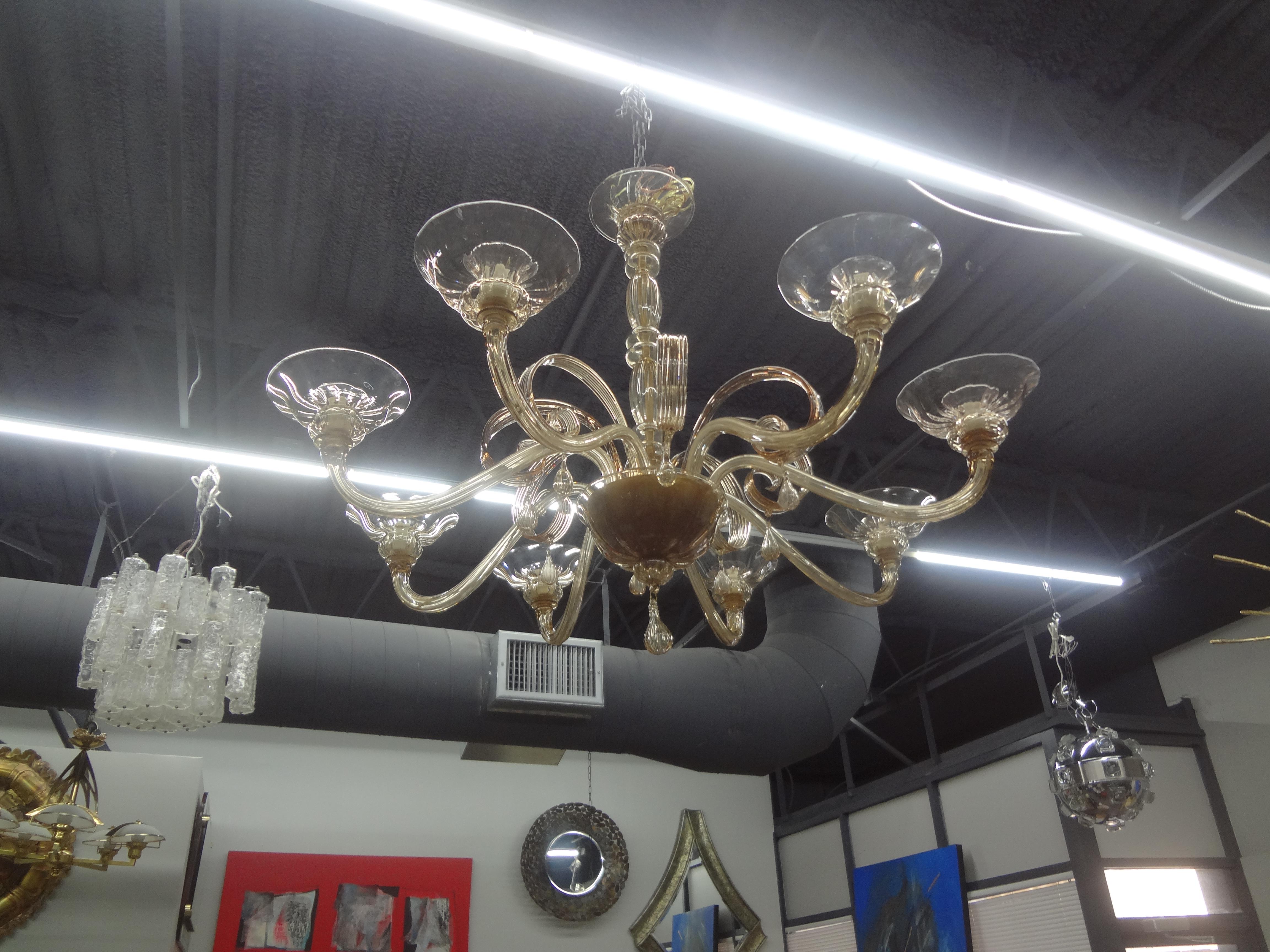 Large Murano Chandelier in Gold Glass Attributed to Venini In Good Condition For Sale In Houston, TX