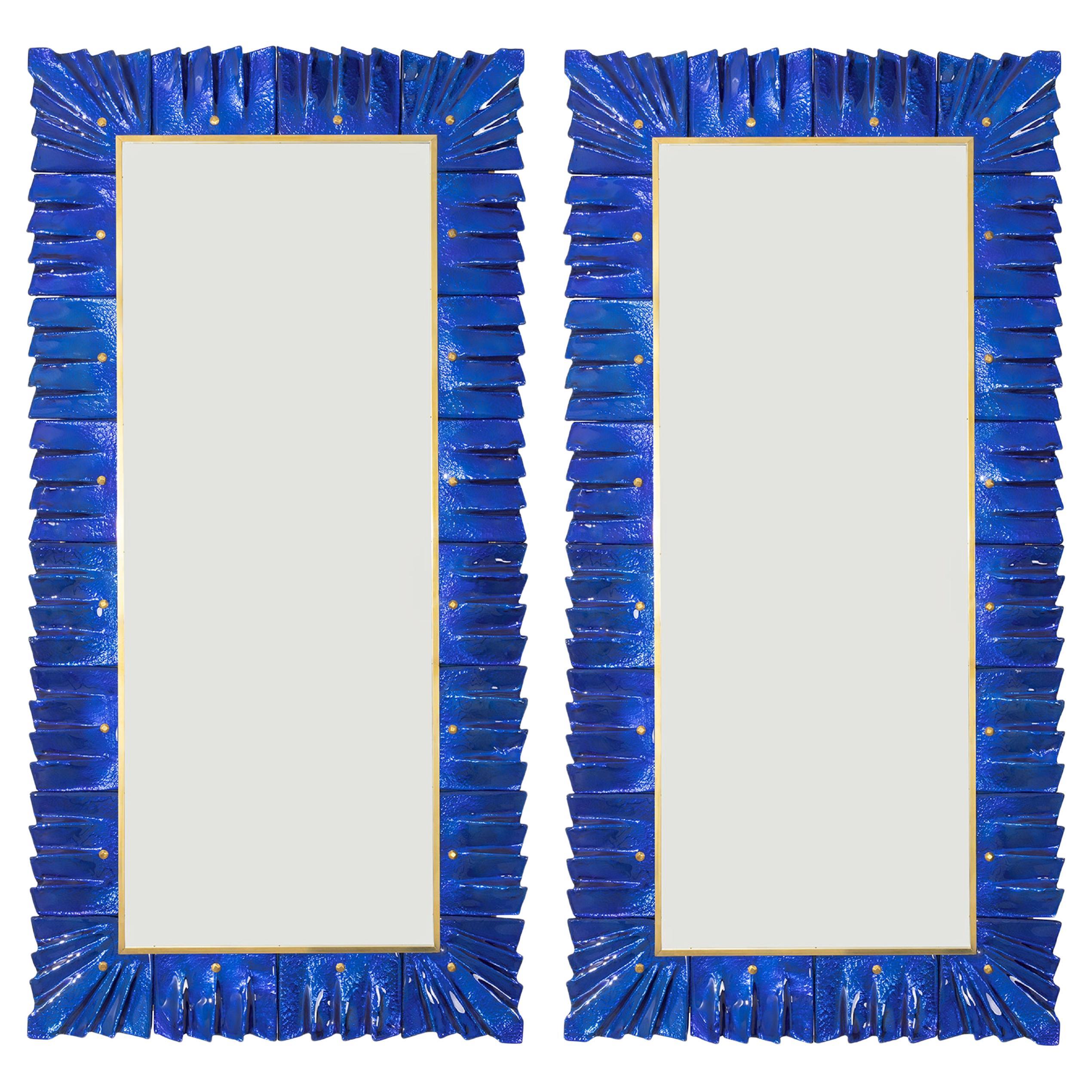 Grand miroir en verre de Murano bleu cobalt, en stock
