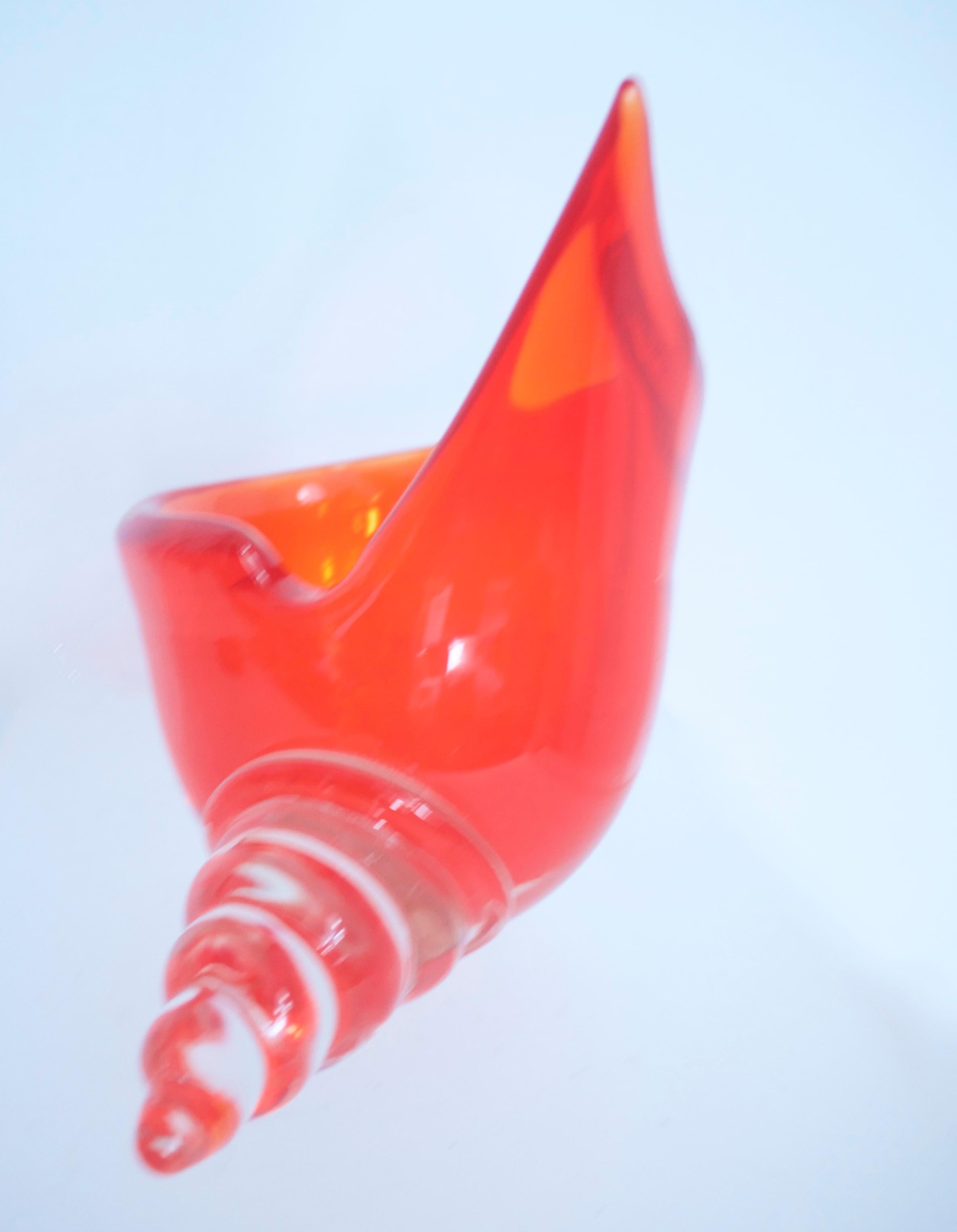 Italian Large Murano Conch Shell in the Style of Alfredo Barbini, 1970s For Sale