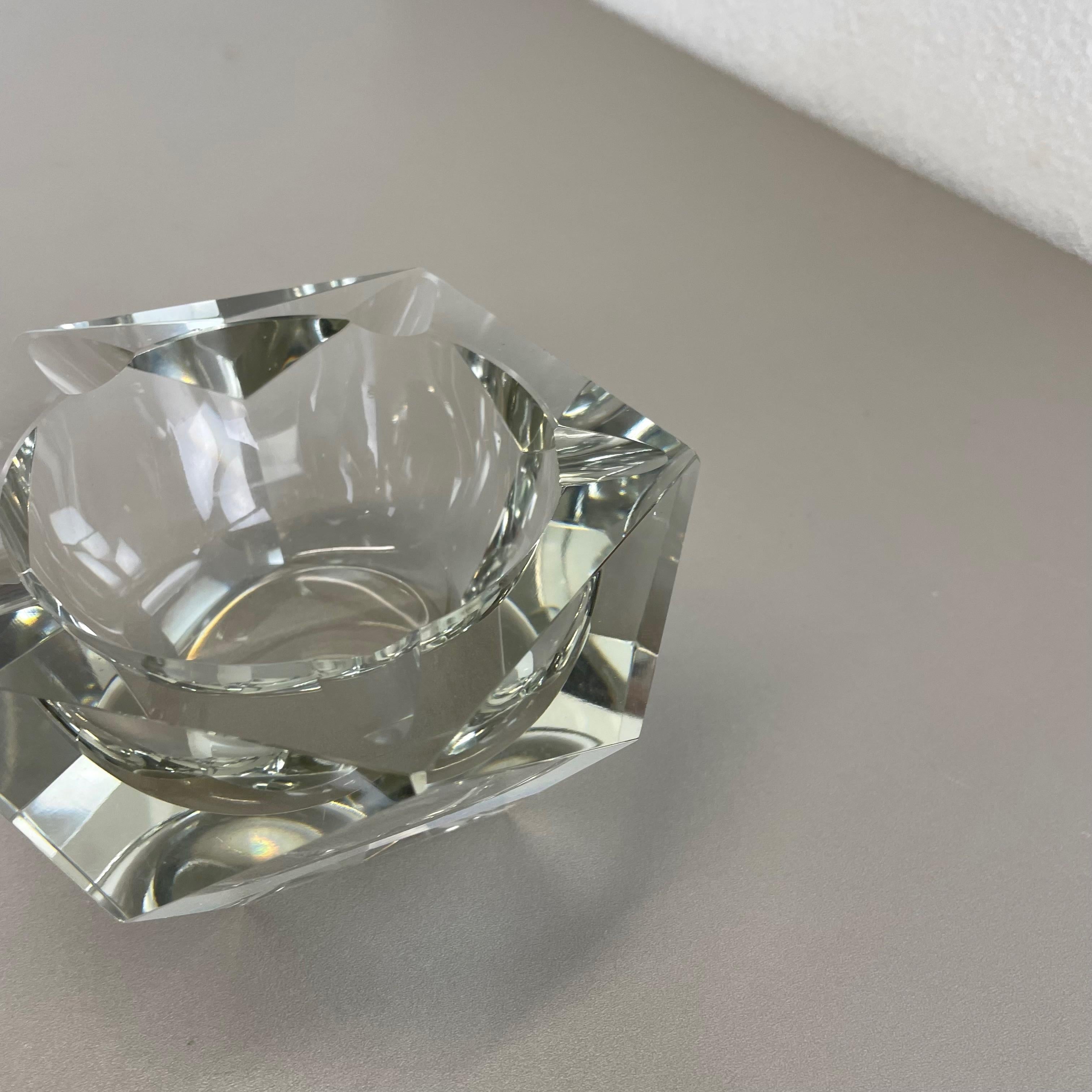 Large Murano Faceted Diamond Lucid Bowl Ashtray Element, Italy, 1970s For Sale 1