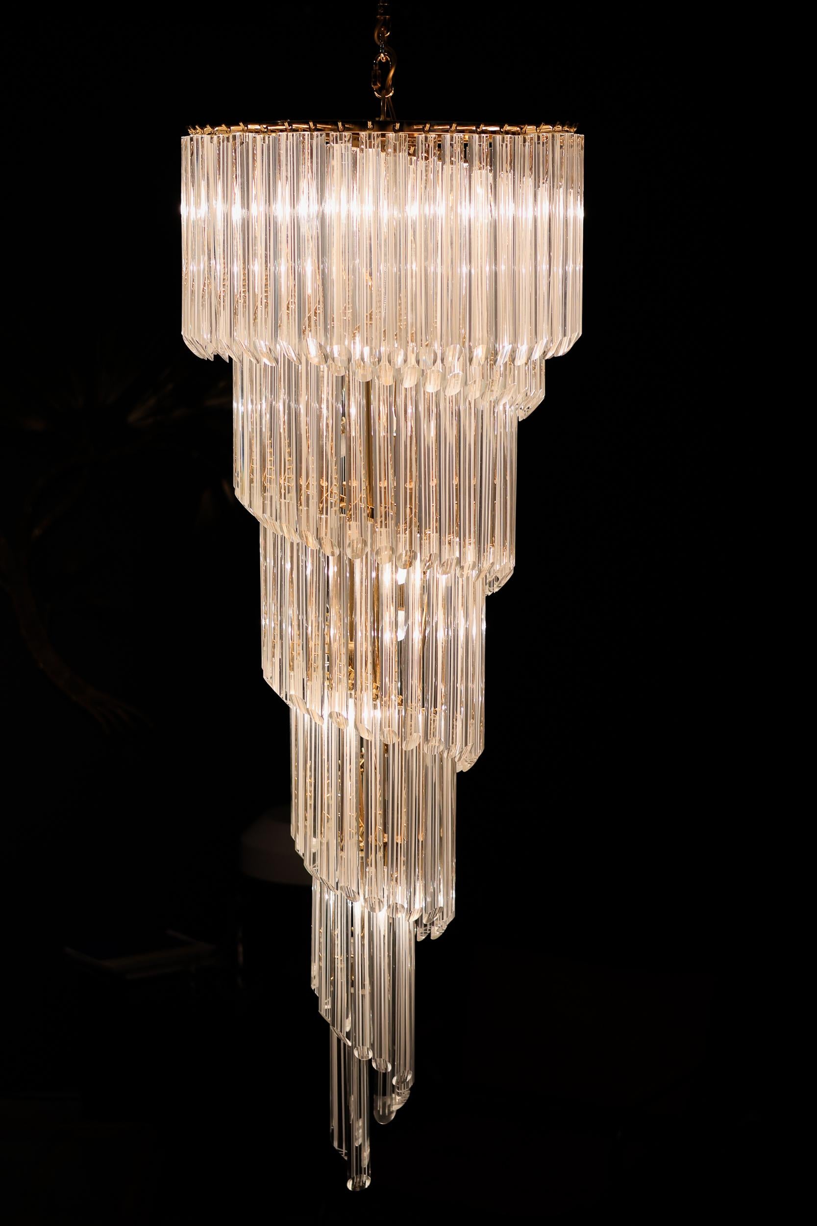 Grande lampadario a spirale in vetro di Murano Filigrana - Opulenza italiana di metà secolo in vendita 1