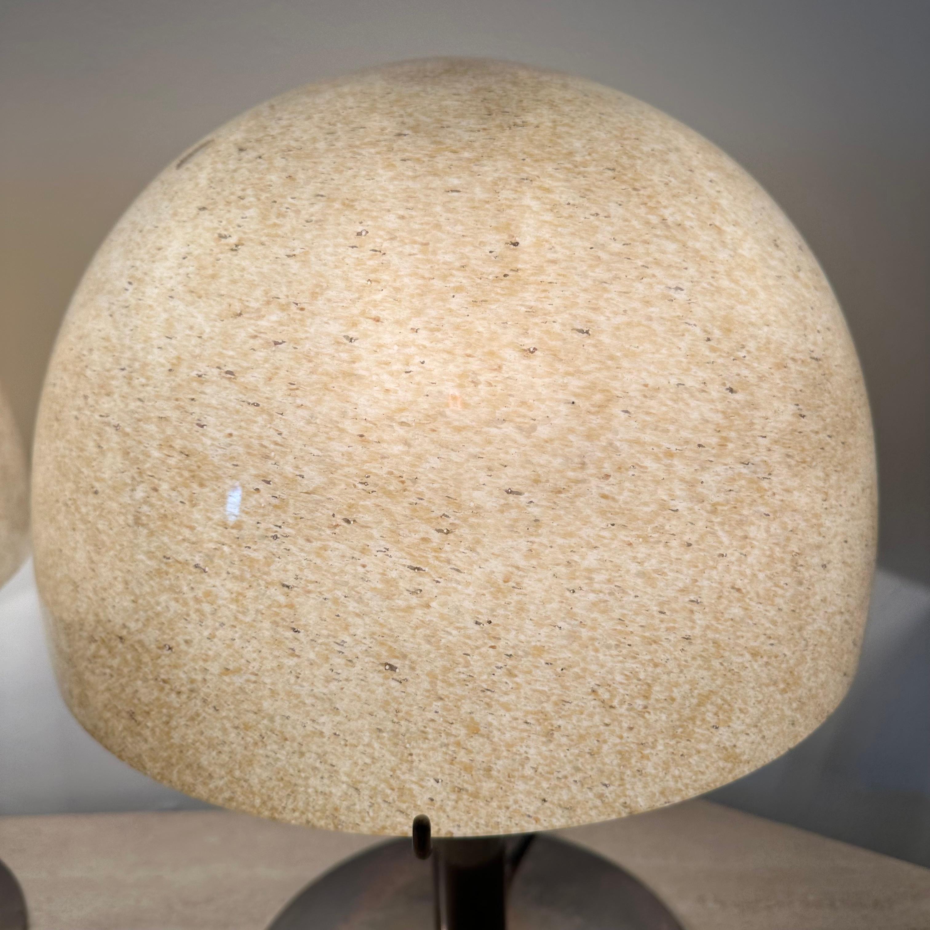 Grande lampe de table à champignon en verre de Murano et laiton par Barovier&Toso , 1960s Bon état - En vente à Delft, NL
