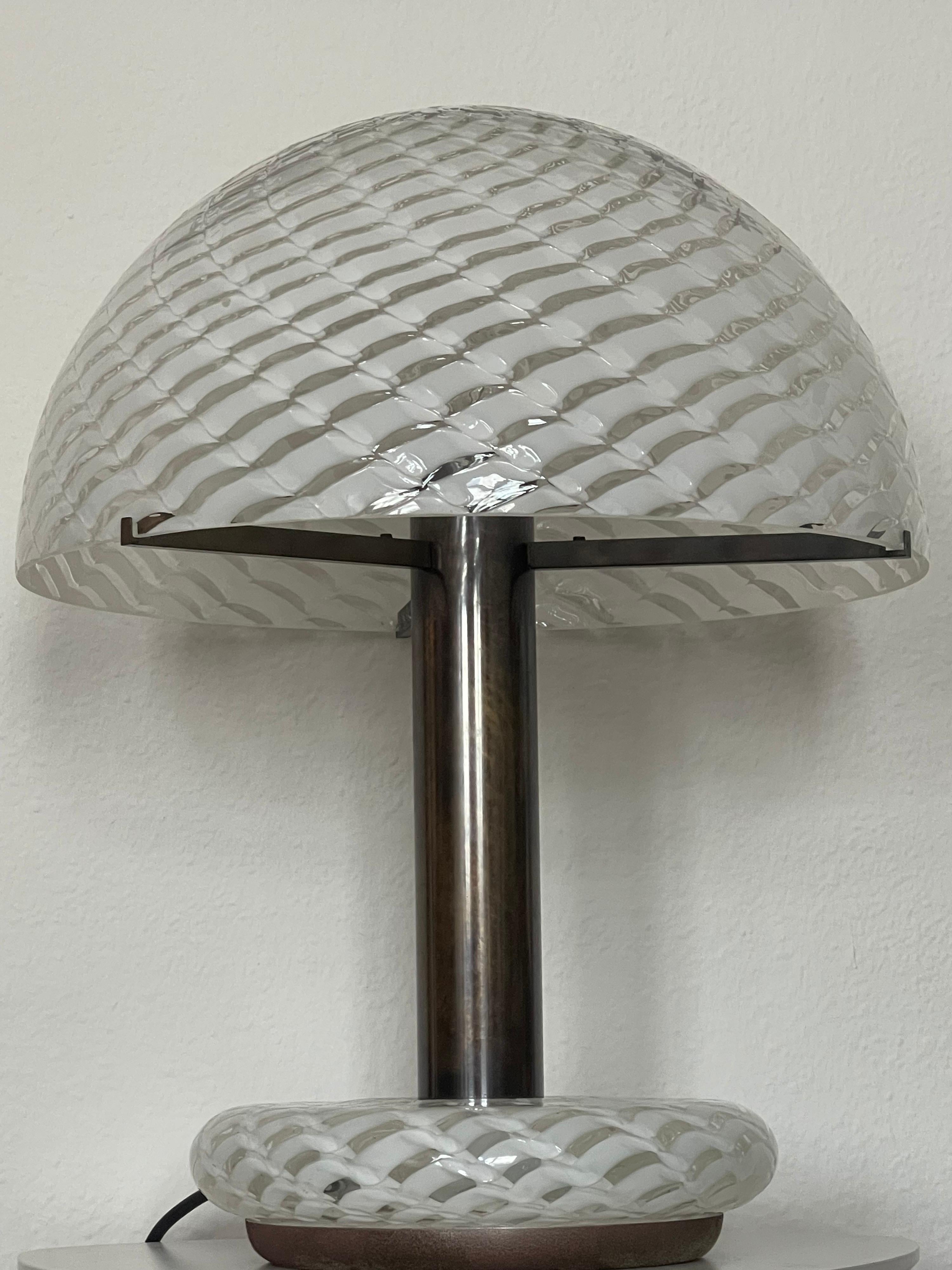 Italian Large Murano Glas and Brass Mushroom Table Lamp by Venini, ca. 1960s For Sale