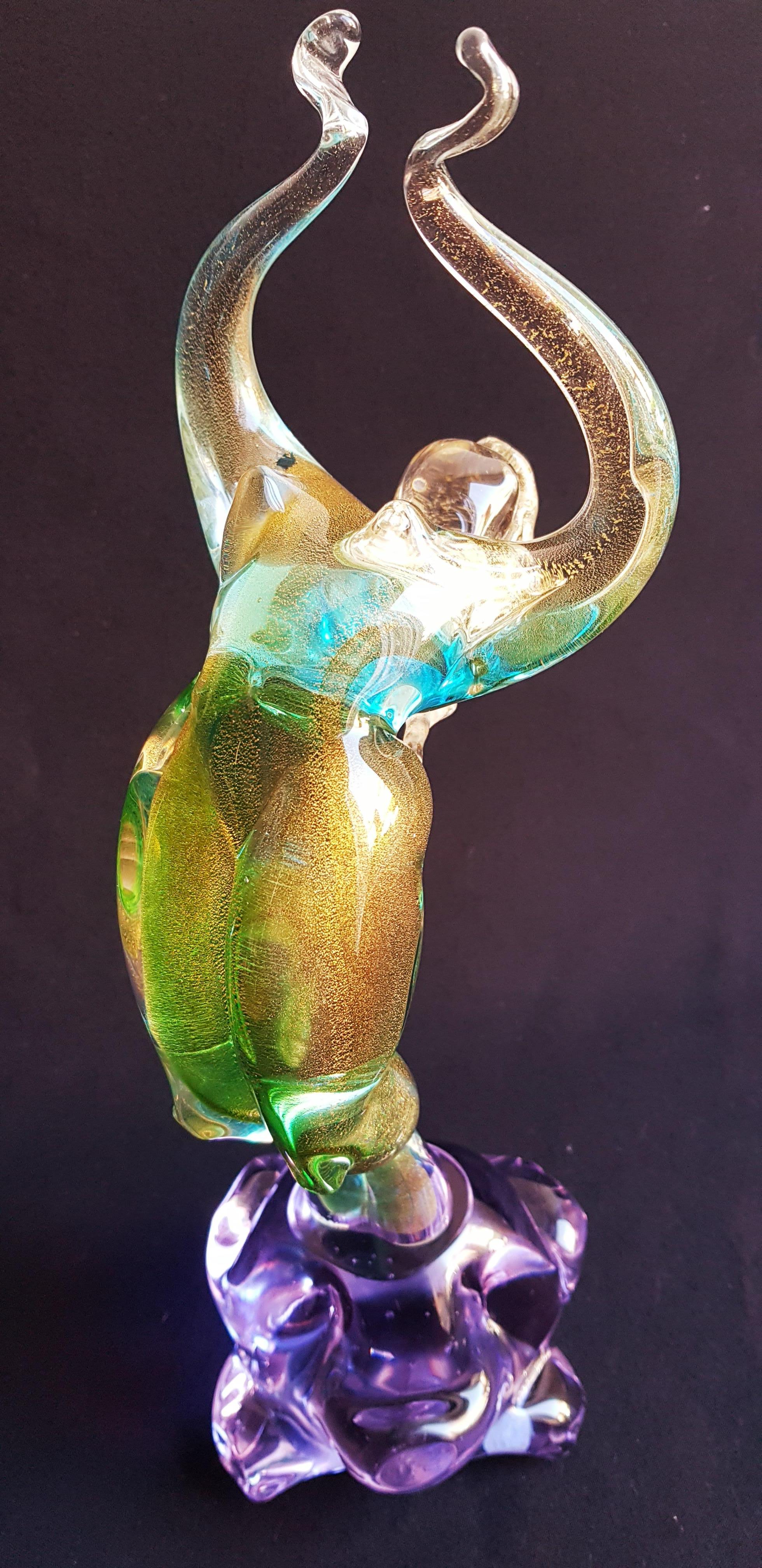 Large Murano Glass Abstract Nude Sculpture with Gold Leaf Signed In Excellent Condition For Sale In Grantham, GB