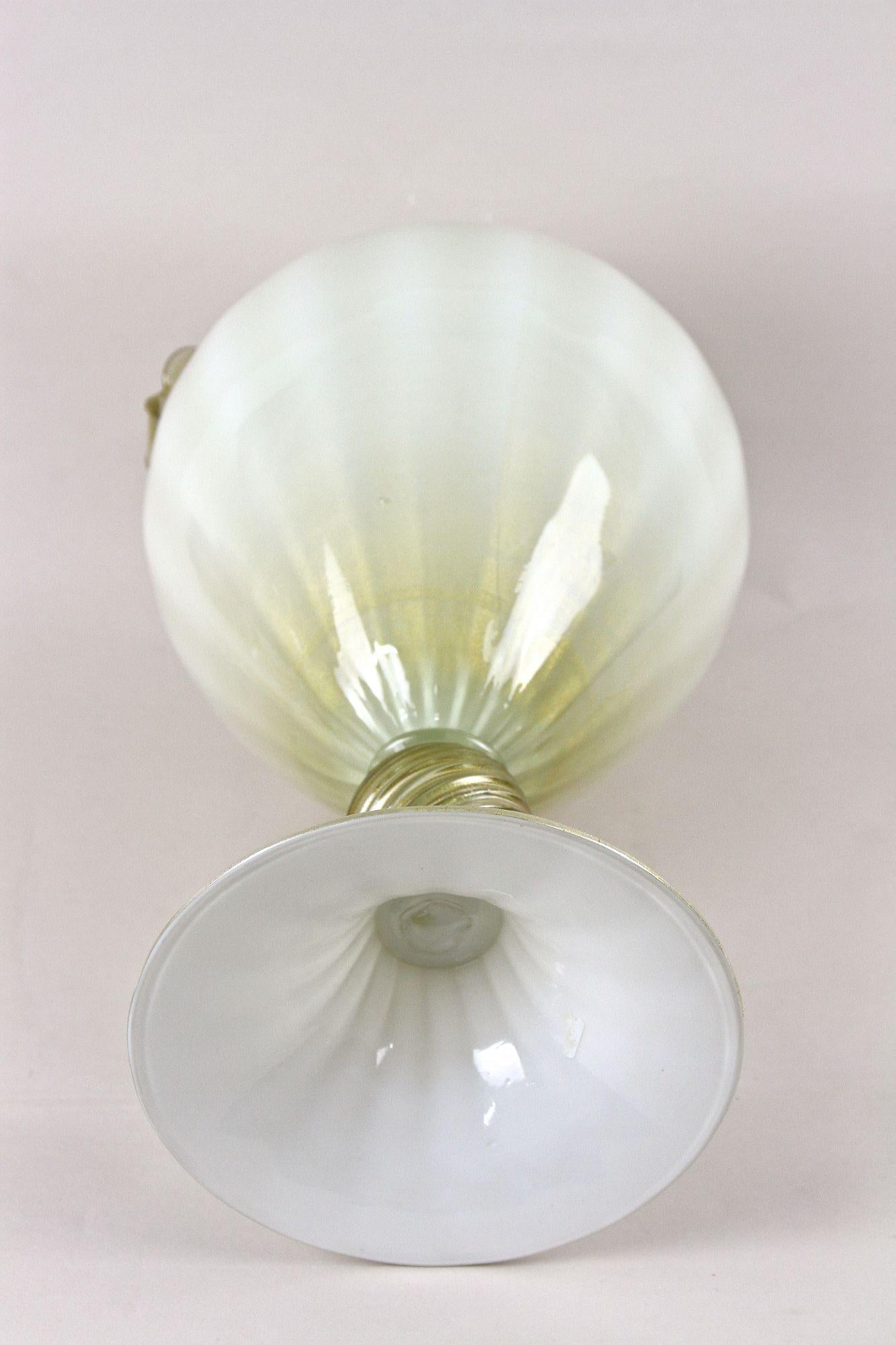 Large Murano Glass Amphora Vase by Gabbiani Venezia, Gold Infused, Italy 2000 For Sale 12