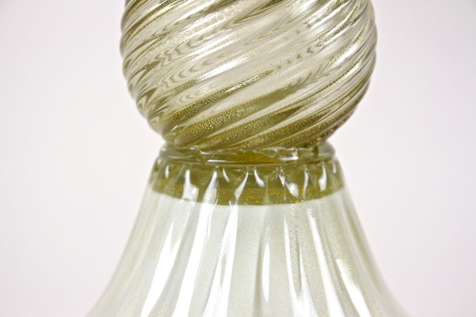 Contemporary Large Murano Glass Amphora Vase by Gabbiani Venezia, Gold Infused, Italy 2000 For Sale