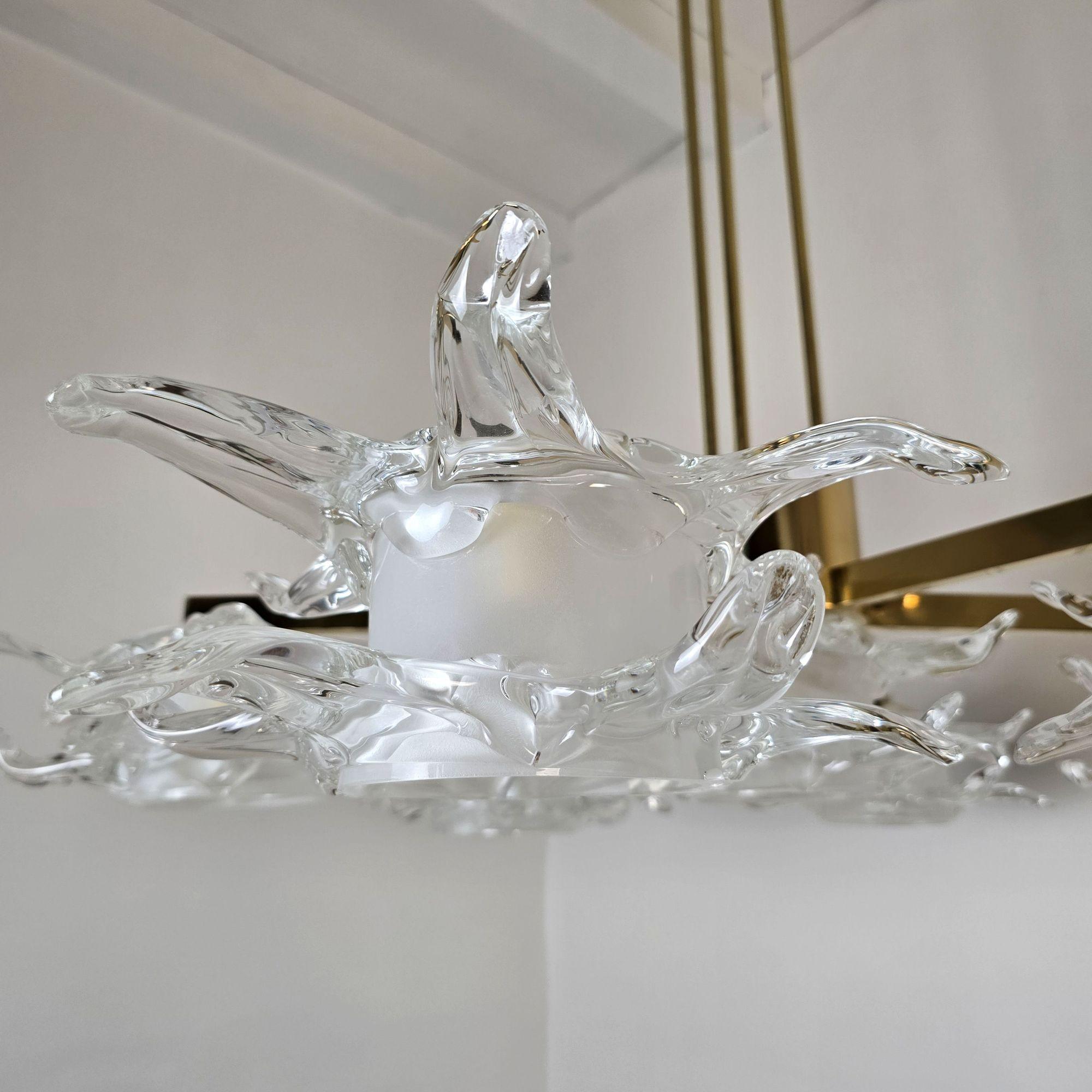 Grand lustre en verre de Murano et laiton en vente 8