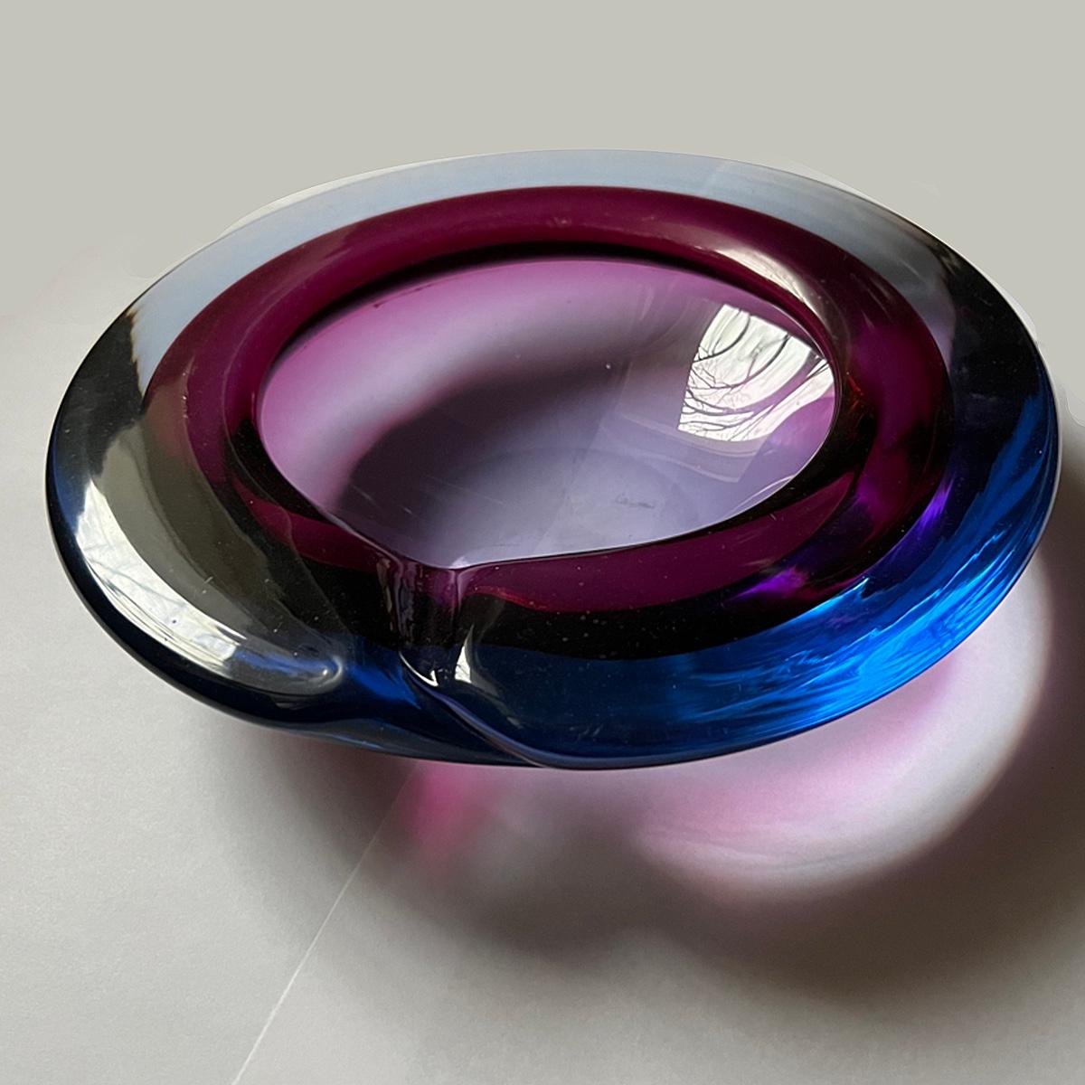 Large Murano Glass Bowl from Archemide Seguso for Seguso 1960´s In Good Condition For Sale In Berlin, DE