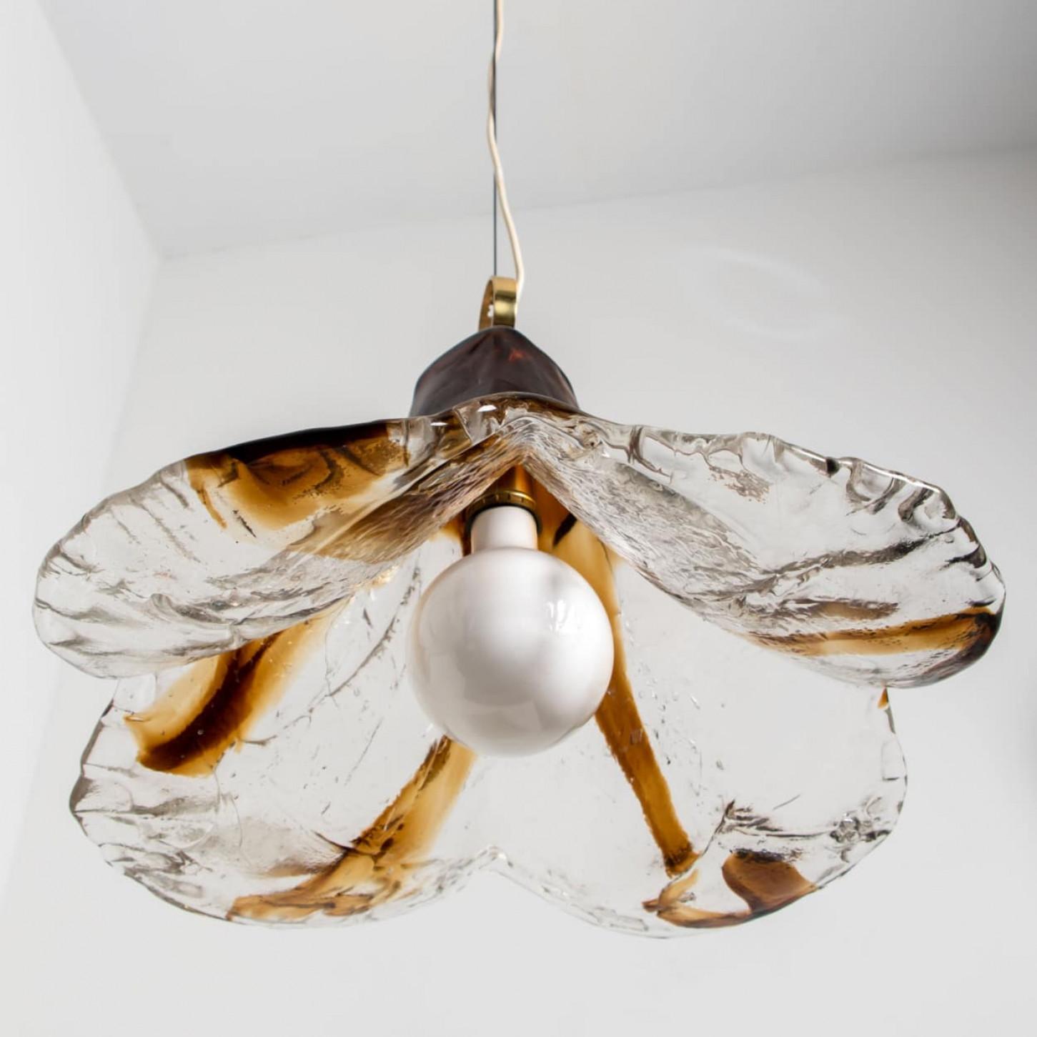 Altro Grande lampadario a fiore marrone in vetro di Murano di Kalmar, Austria, 1970 in vendita