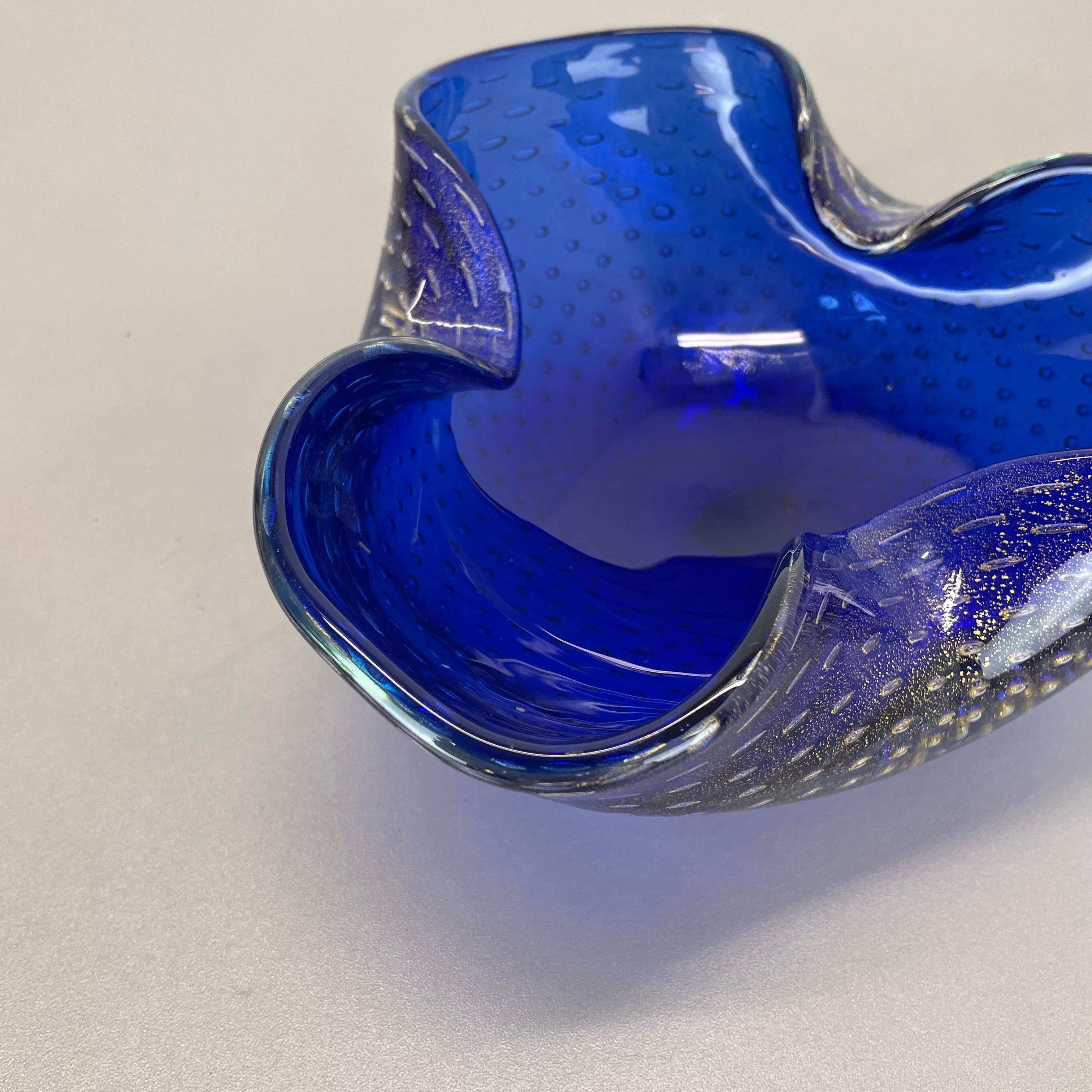 Gran cuenco de burbujas de cristal de Murano Bullicante azul plateado Elemento Concha, Italia, 1970 Cristal de Murano en venta
