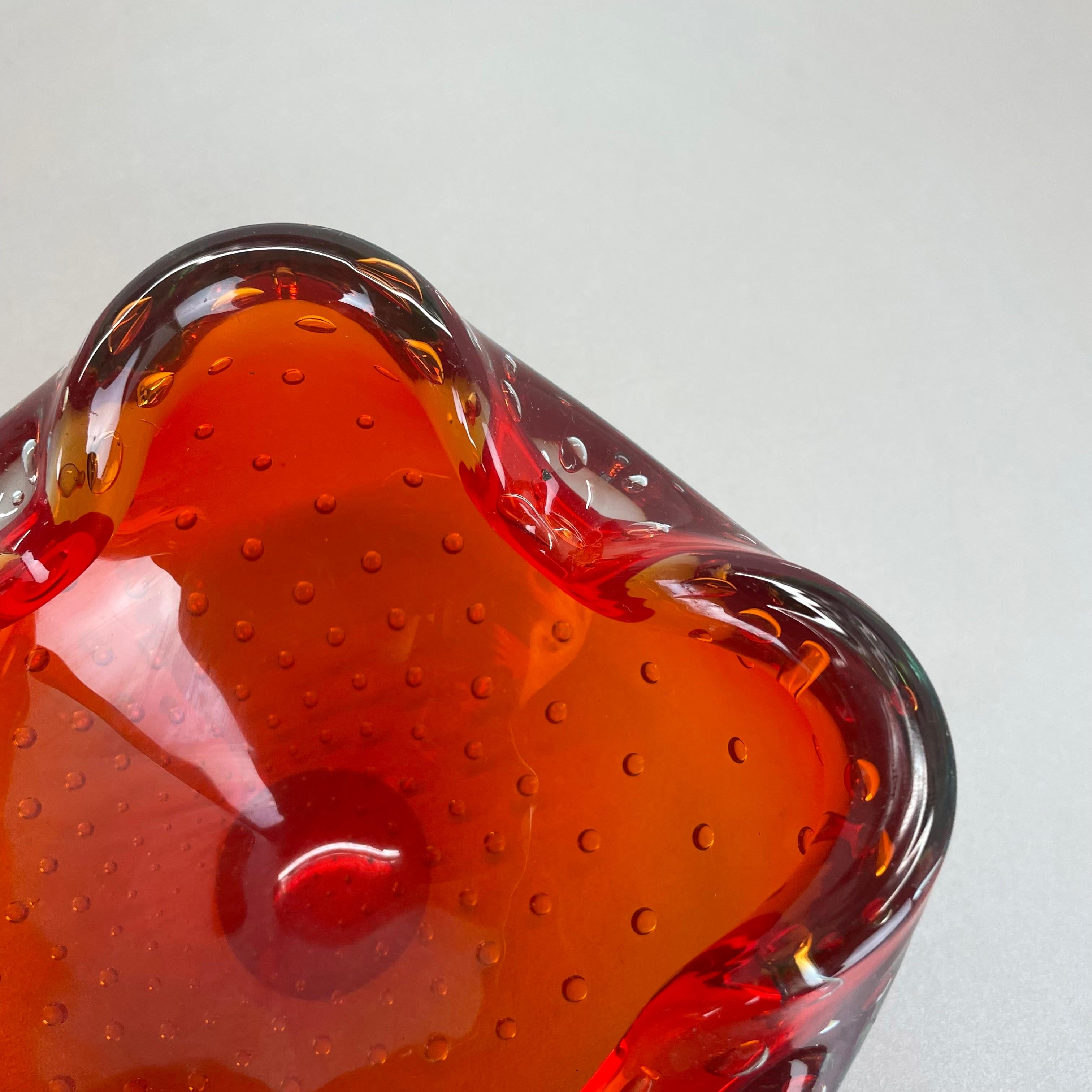 Large Murano Glass Bullicante red Bubble Bowl Element Shell Italy 1970 For Sale 4