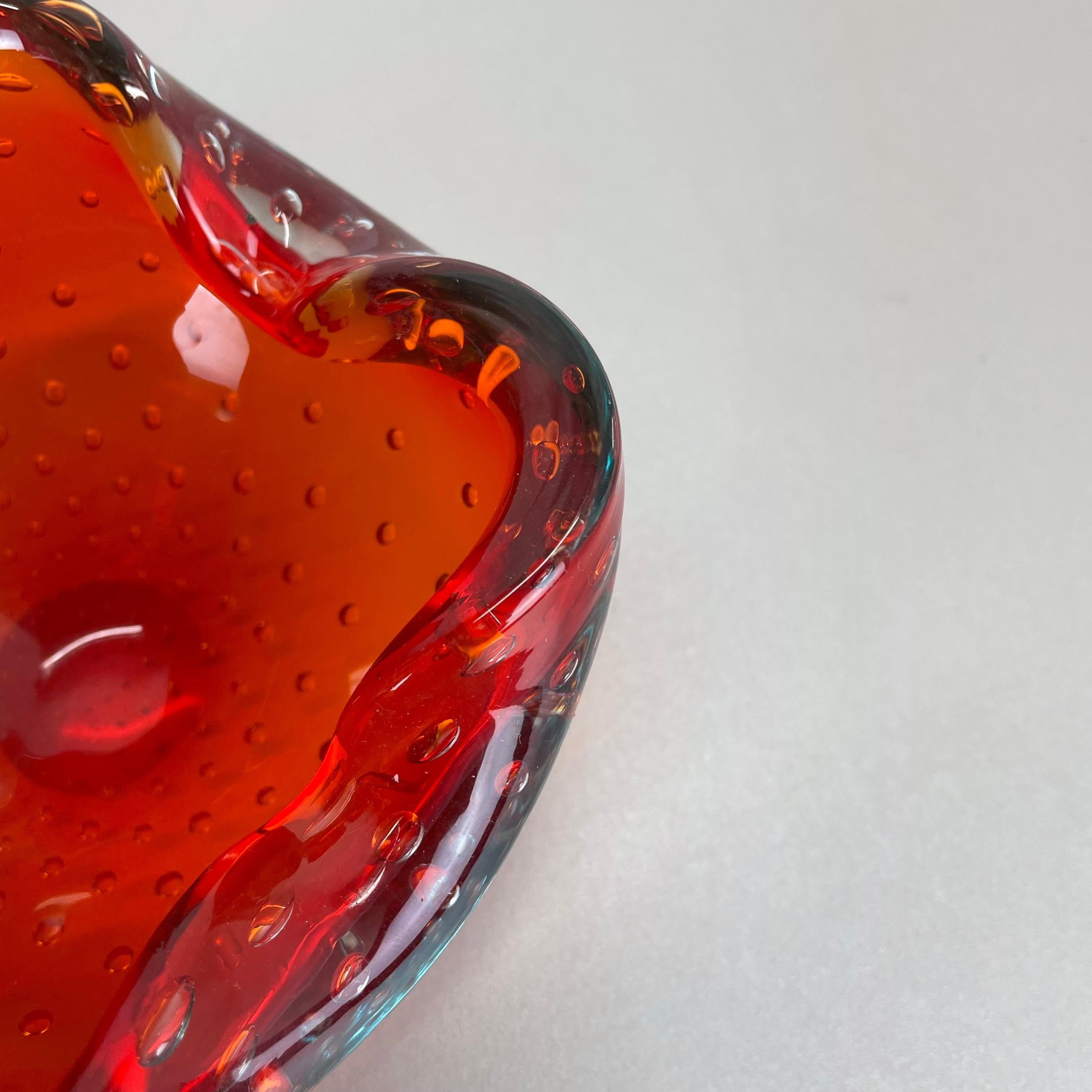Large Murano Glass Bullicante red Bubble Bowl Element Shell Italy 1970 For Sale 5