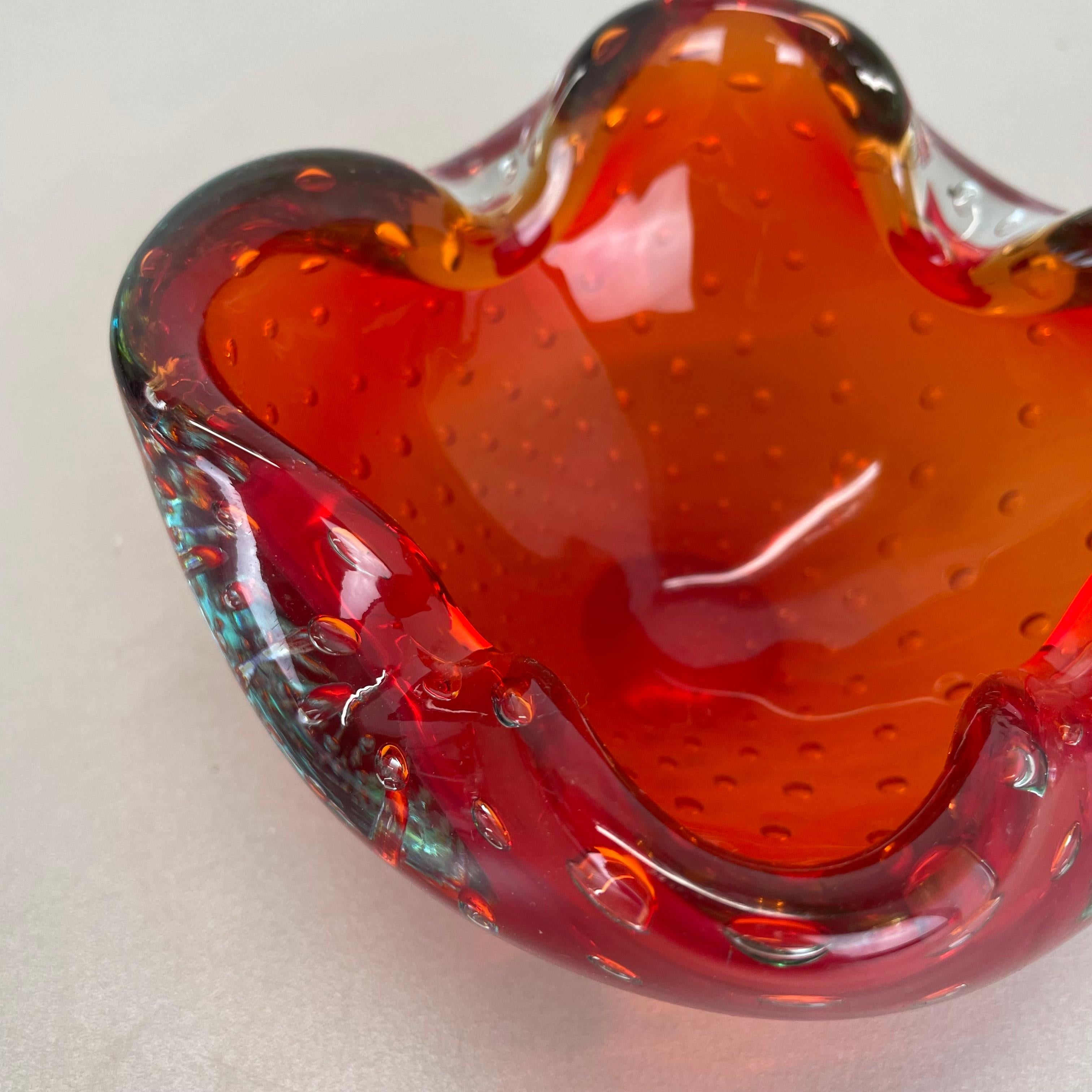 Large Murano Glass Bullicante red Bubble Bowl Element Shell Italy 1970 For Sale 6