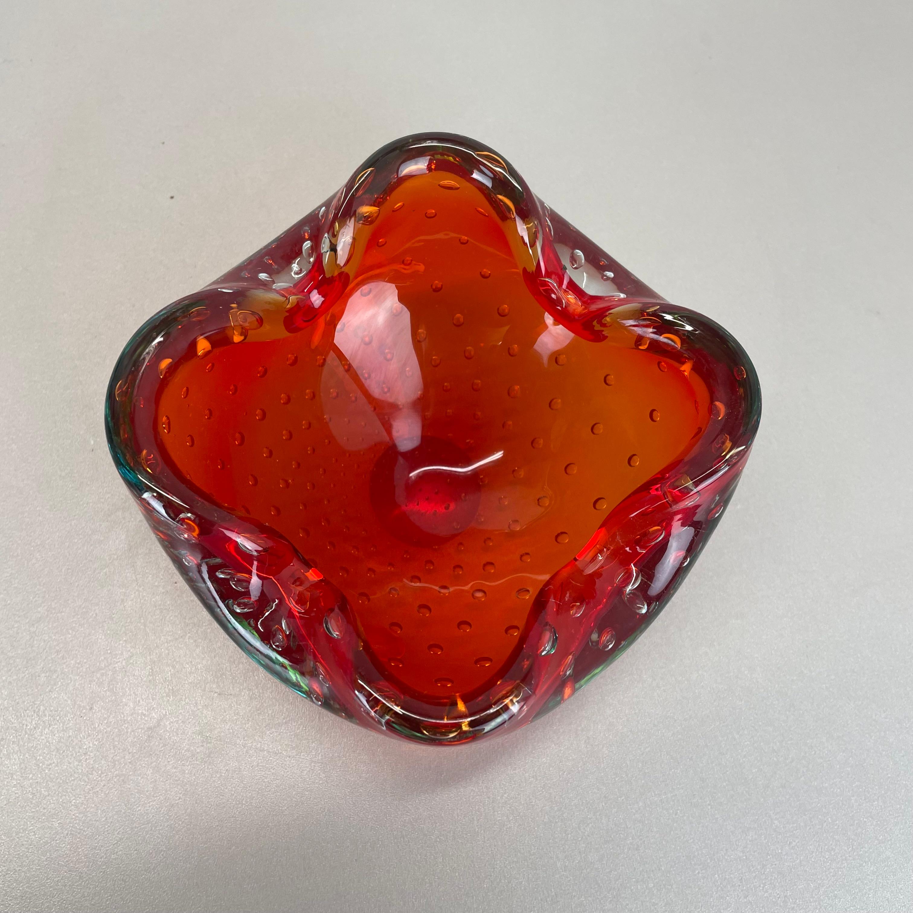 Large Murano Glass Bullicante red Bubble Bowl Element Shell Italy 1970 For Sale 2