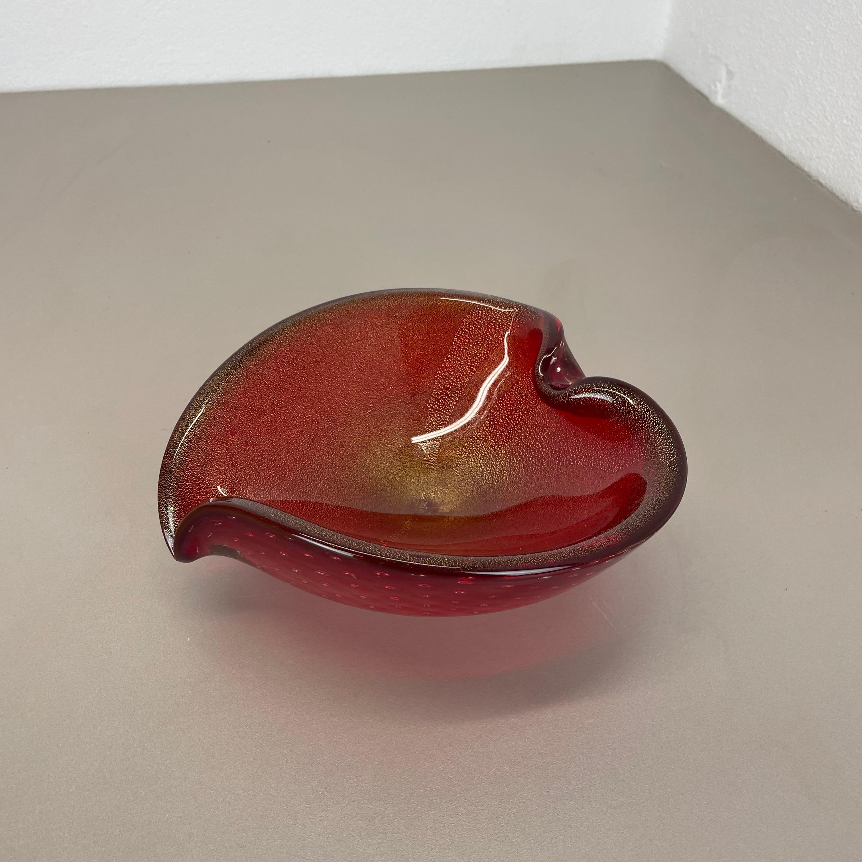 Grand bol bullicante en verre de Murano rouge-or coquillage Italie 1970 en vente 5