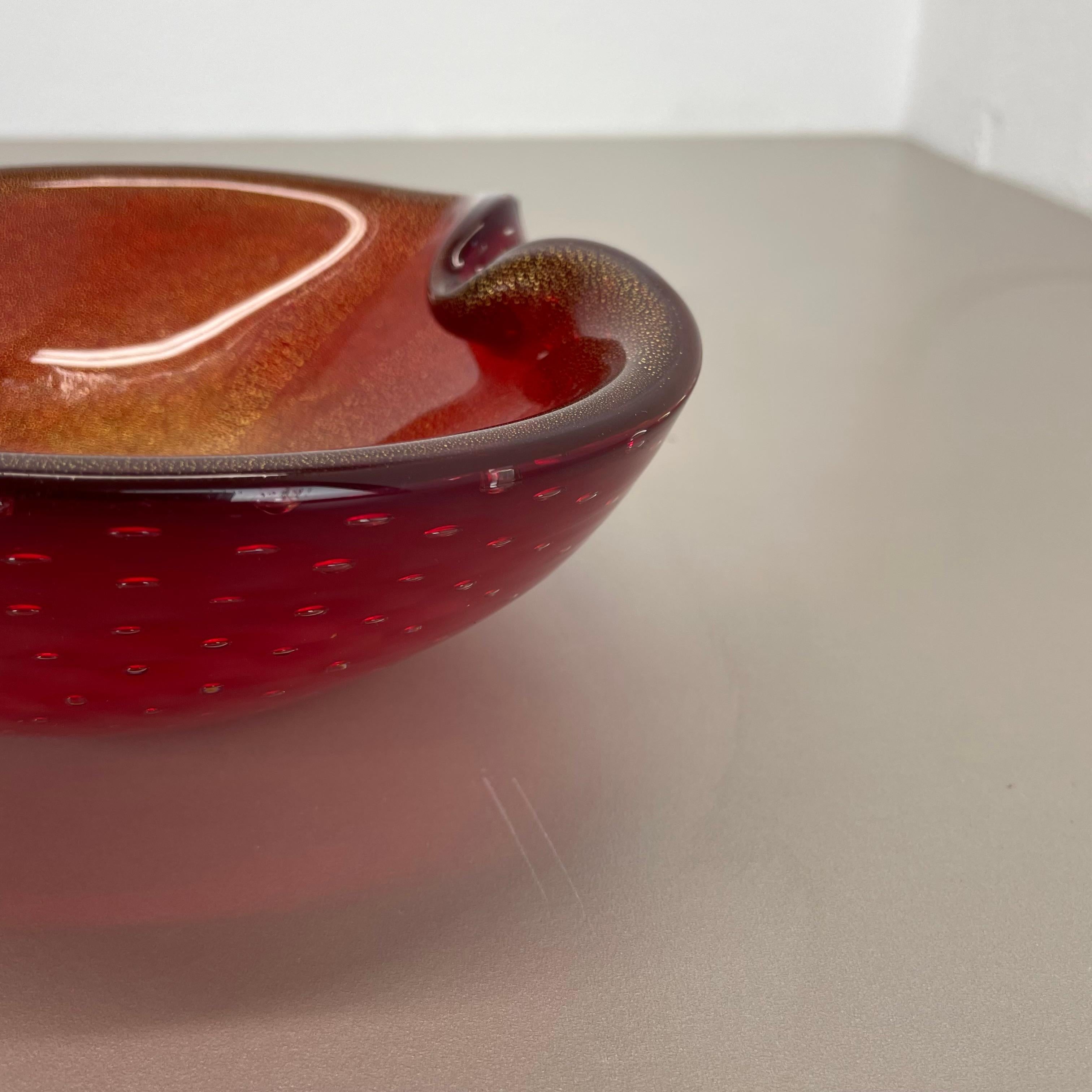 Grand bol bullicante en verre de Murano rouge-or coquillage Italie 1970 en vente 8