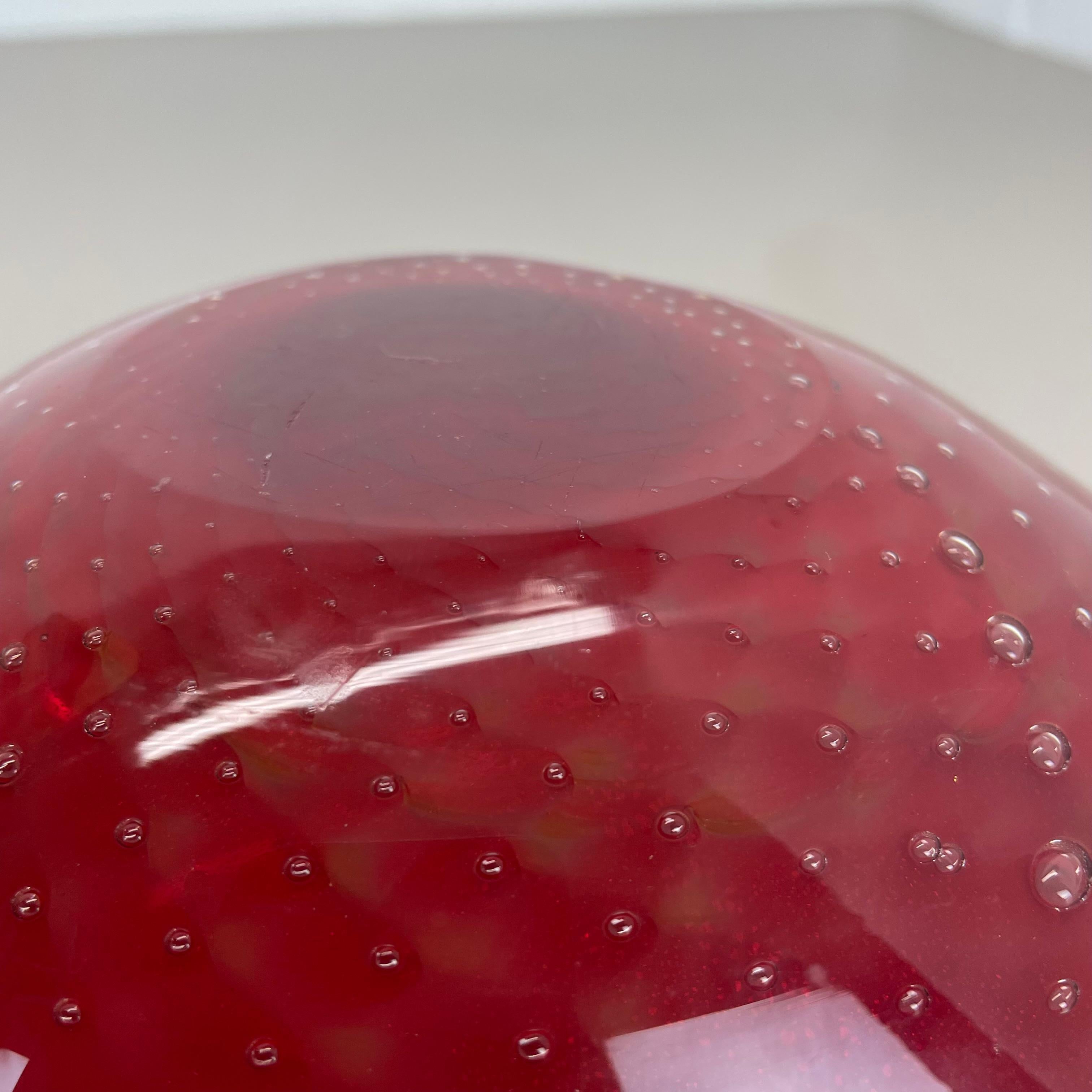 Grand bol bullicante en verre de Murano rouge-or coquillage Italie 1970 en vente 12