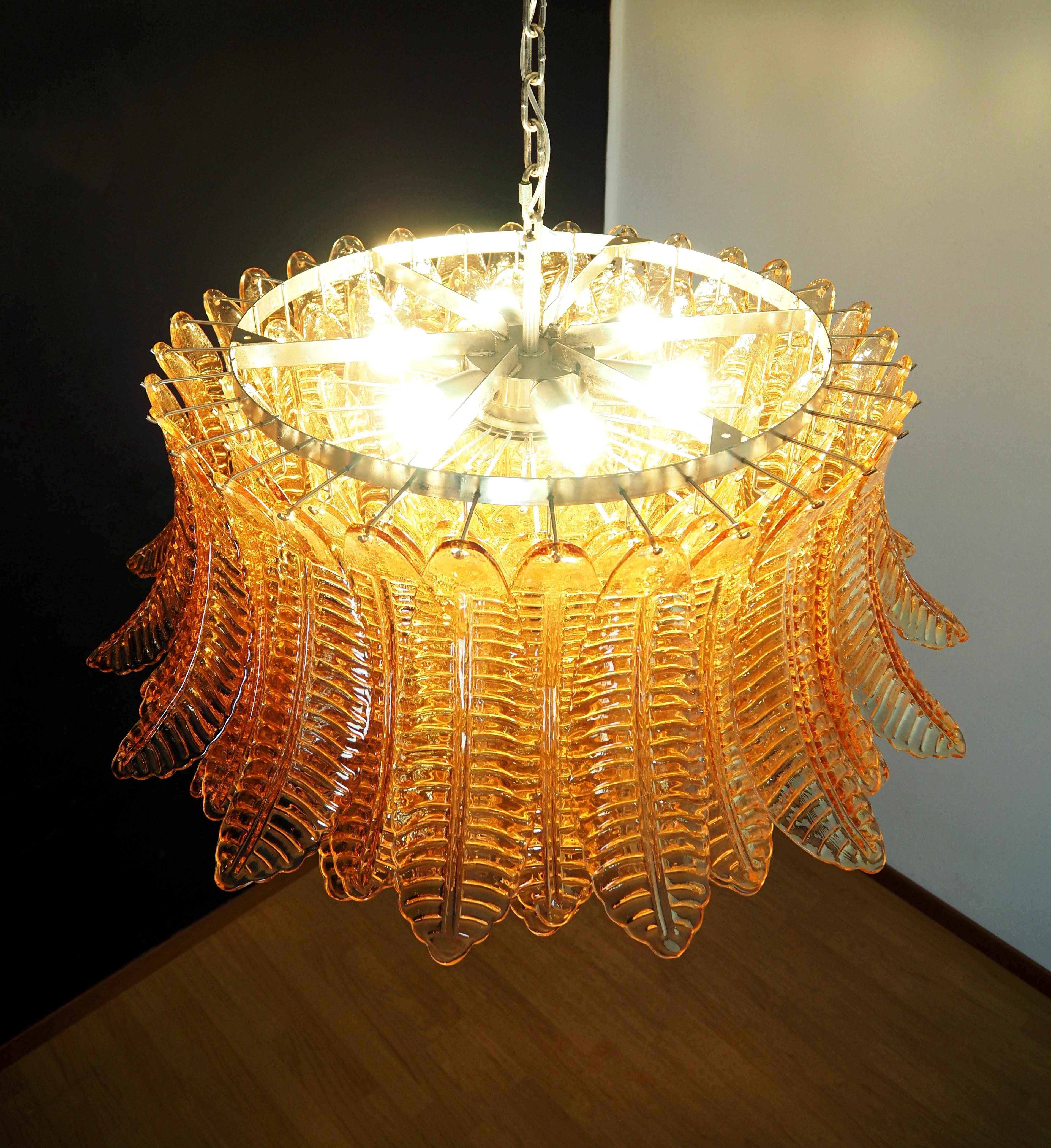 Gran araña de cristal de Murano -100 vidrios Felci ámbar en venta 6