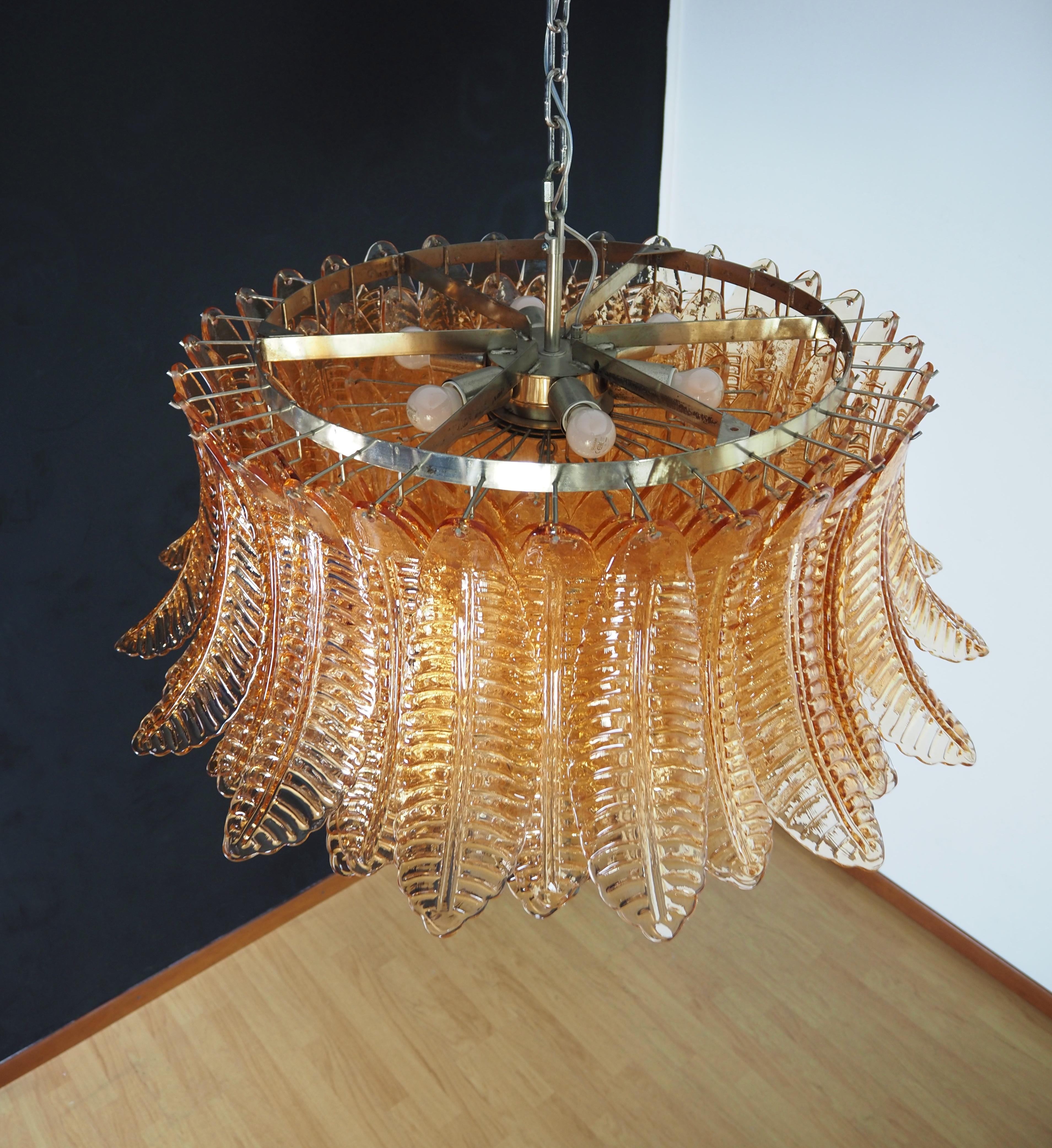 Gran araña de cristal de Murano -100 vidrios Felci ámbar en venta 7