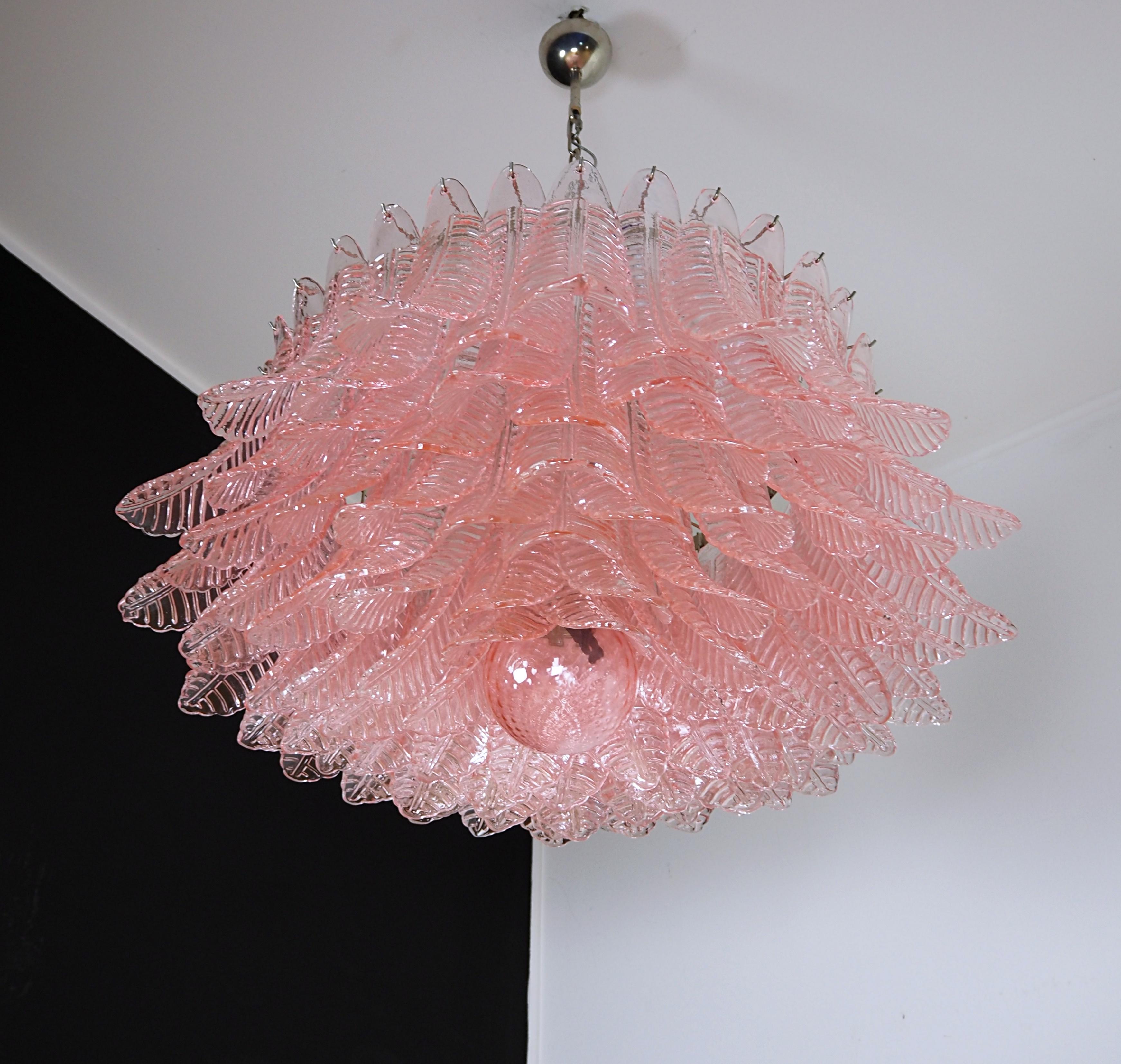 Italian Large Murano glass Chandelier -100 pink Felci glasses For Sale