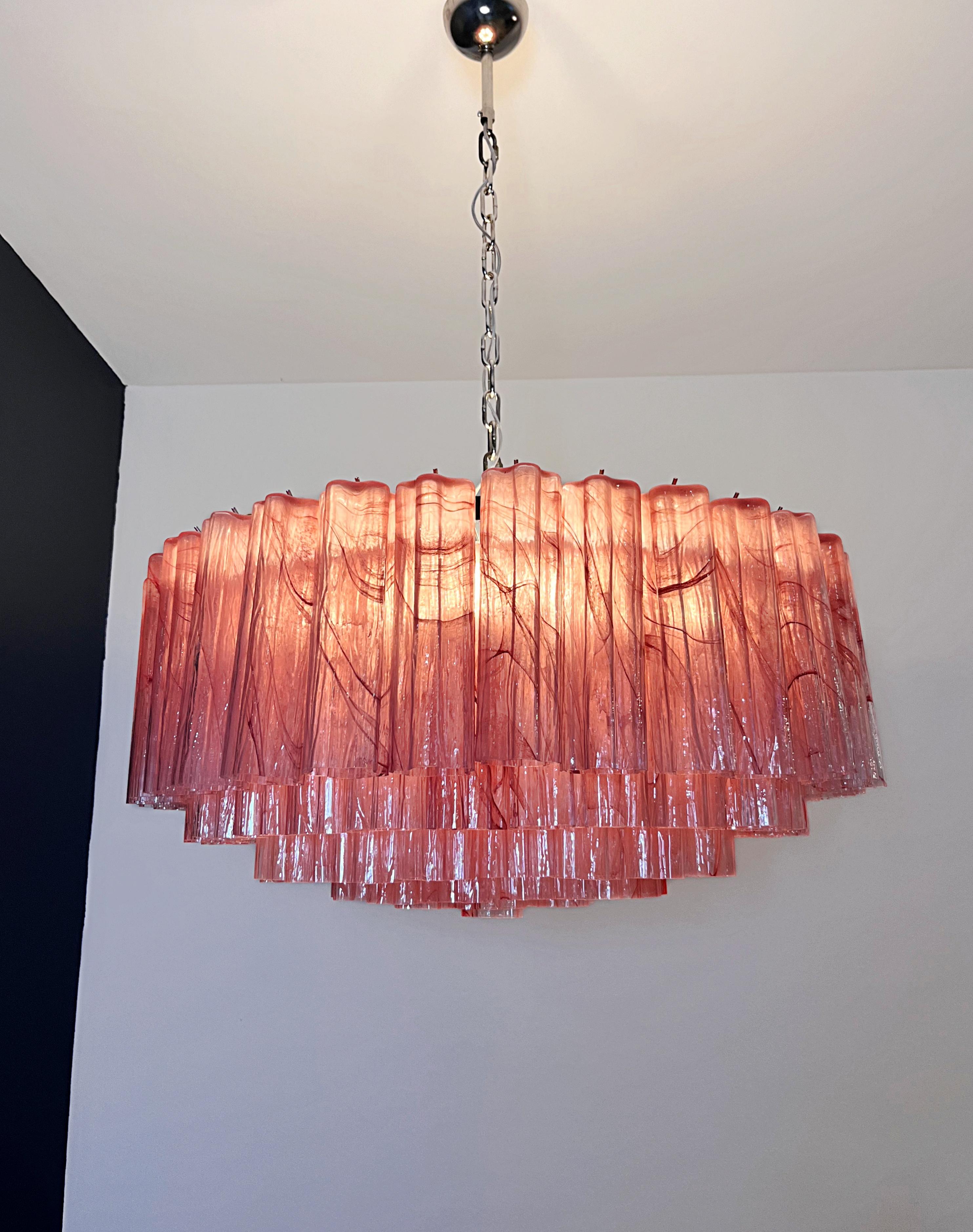 Grand lustre en verre de Murano -101 tube de verre albâtre rose 9