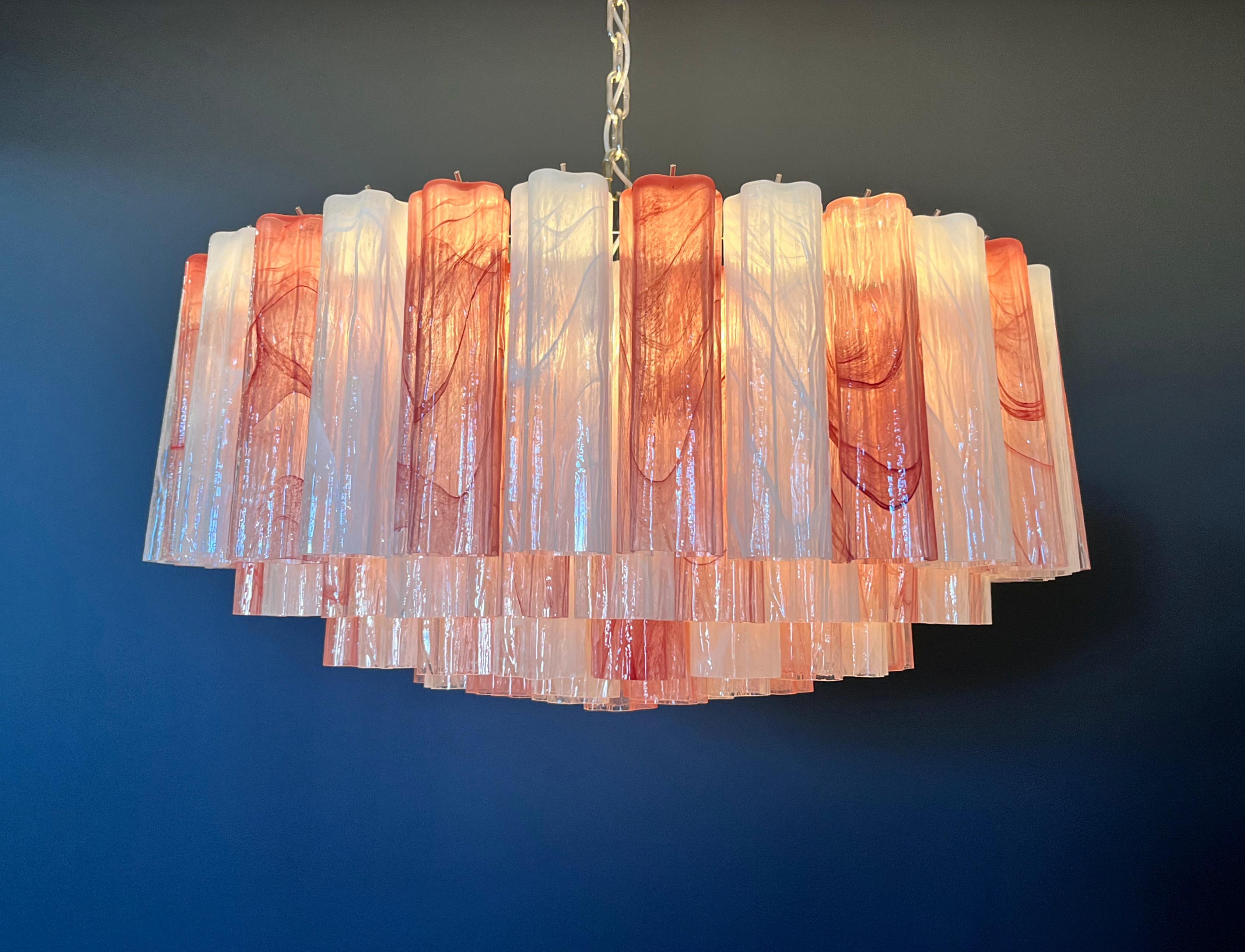 Grand lustre en verre de Murano -101 tube en verre d'albâtre rose et blanc en vente 5