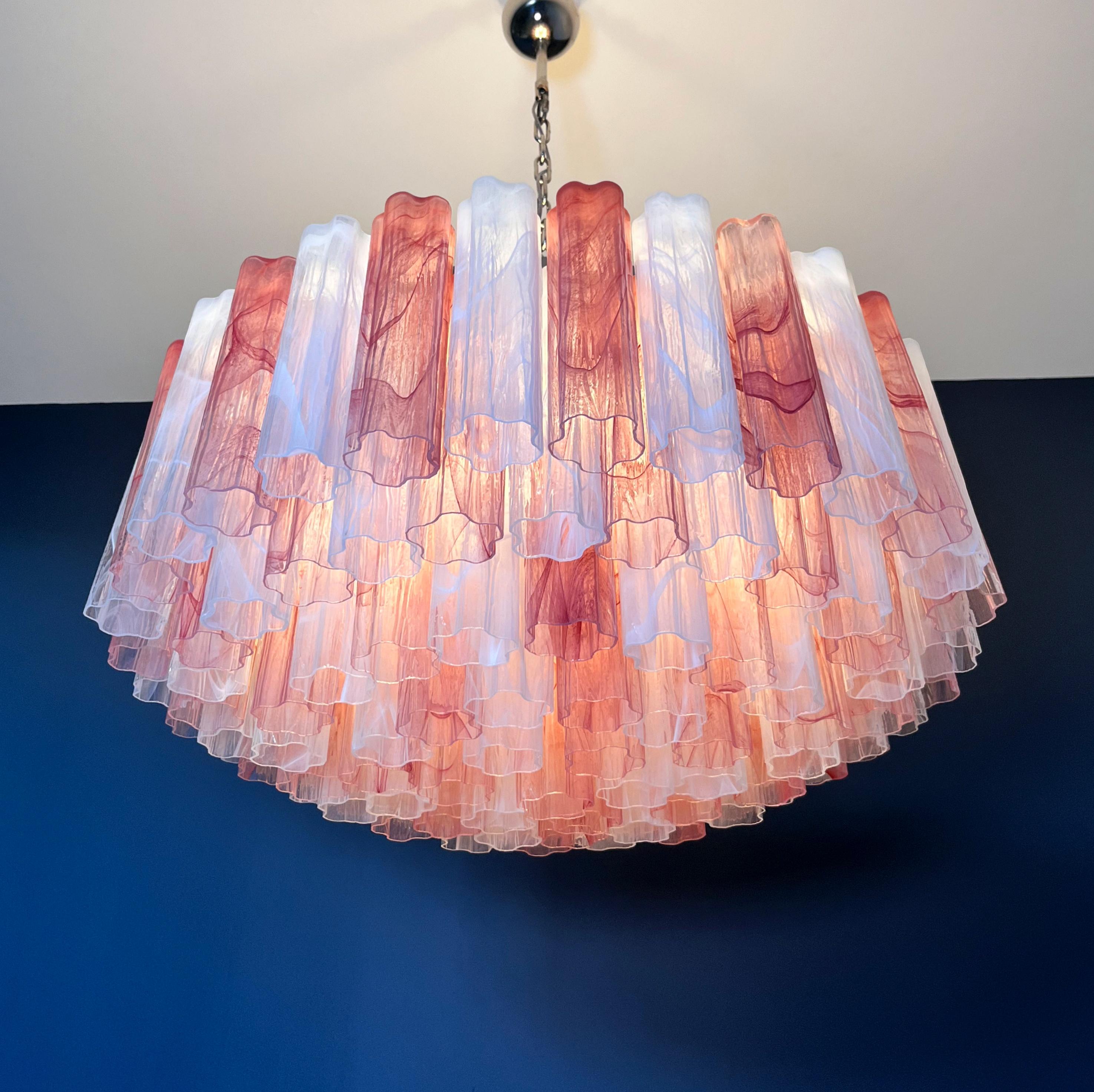 Grand lustre en verre de Murano -101 tube en verre d'albâtre rose et blanc en vente 7