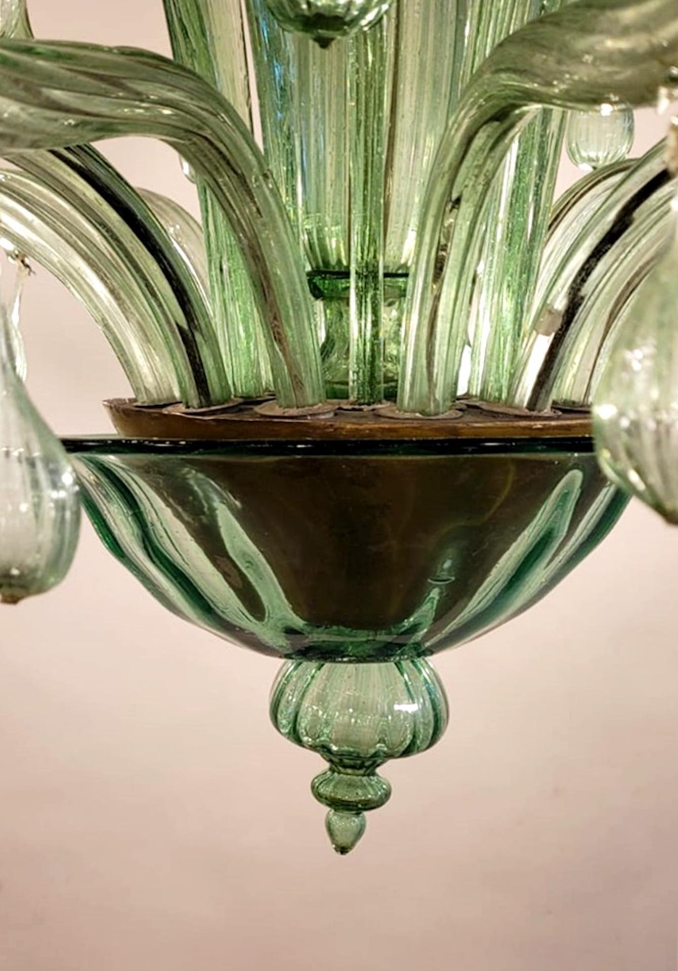 Großer Kronleuchter aus Muranoglas, grün (20. Jahrhundert) im Angebot